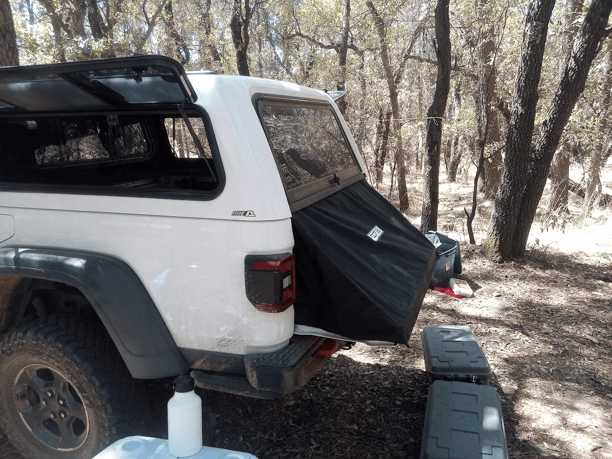 Jeep Gladiator Tailgate Tent 1699633353855