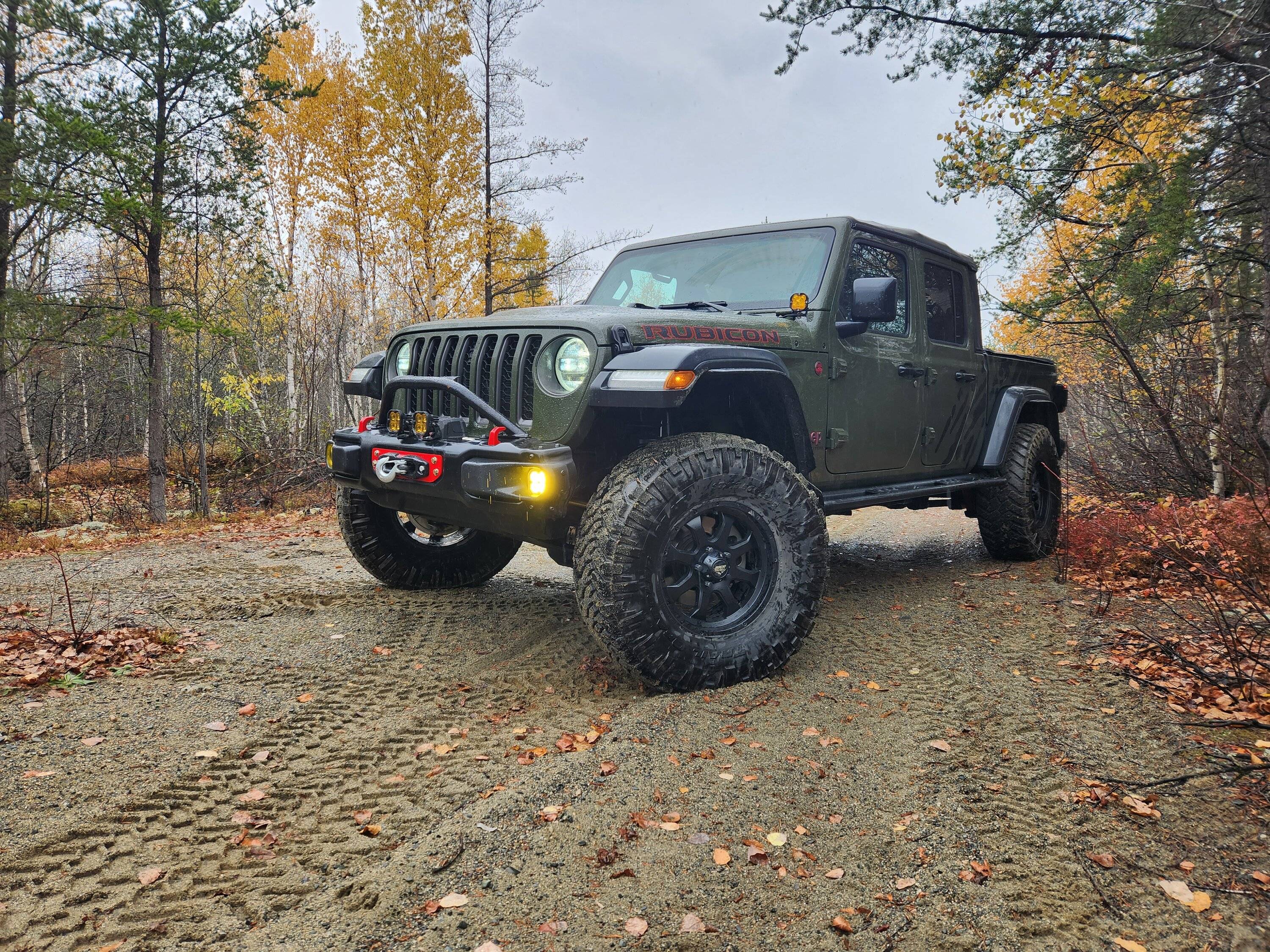 Jeep Gladiator Trying to decide, lowering my lift and tires 20231019_125123