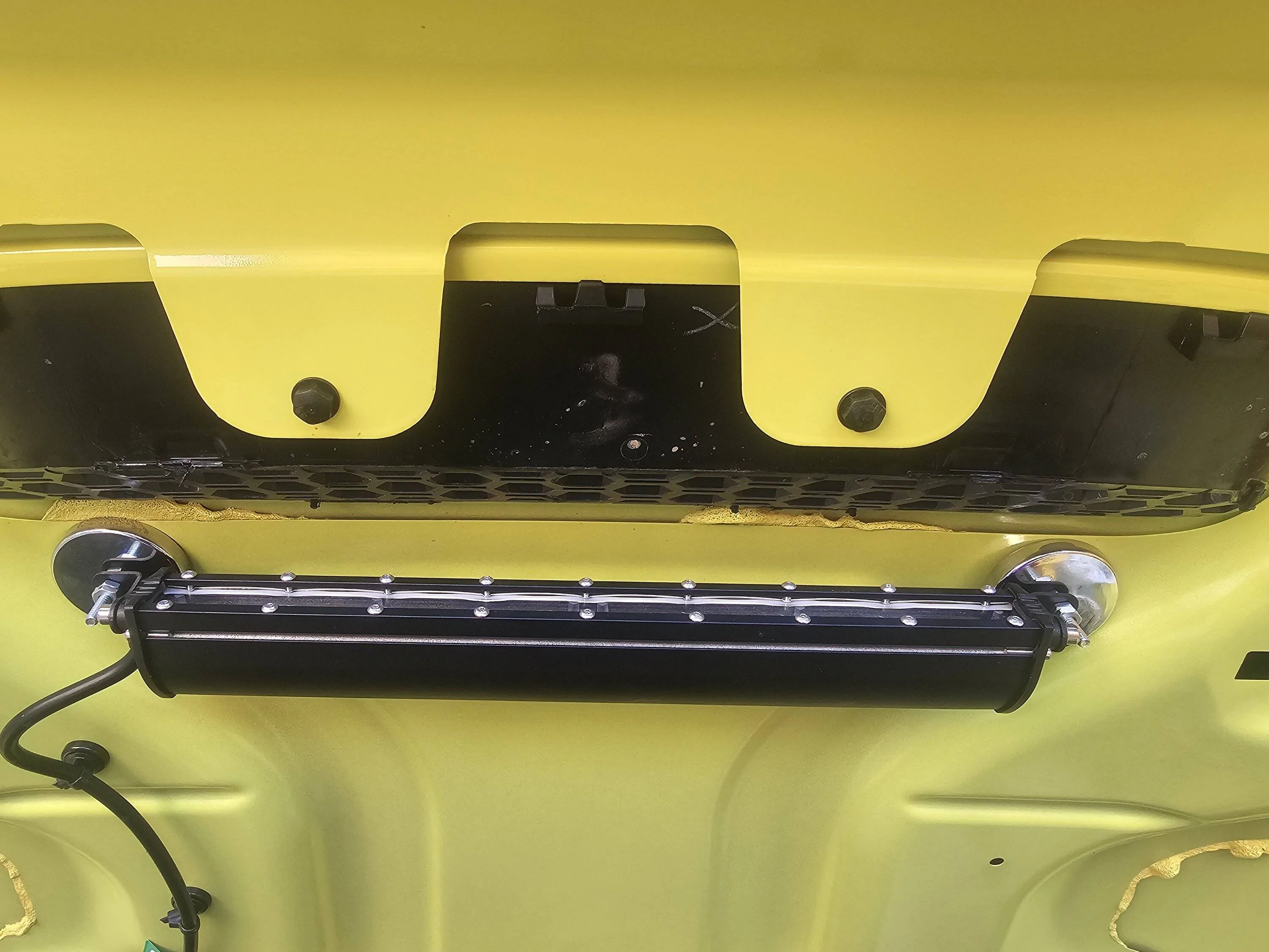 Jeep Gladiator Aux switch for lighting help 20231030_113921