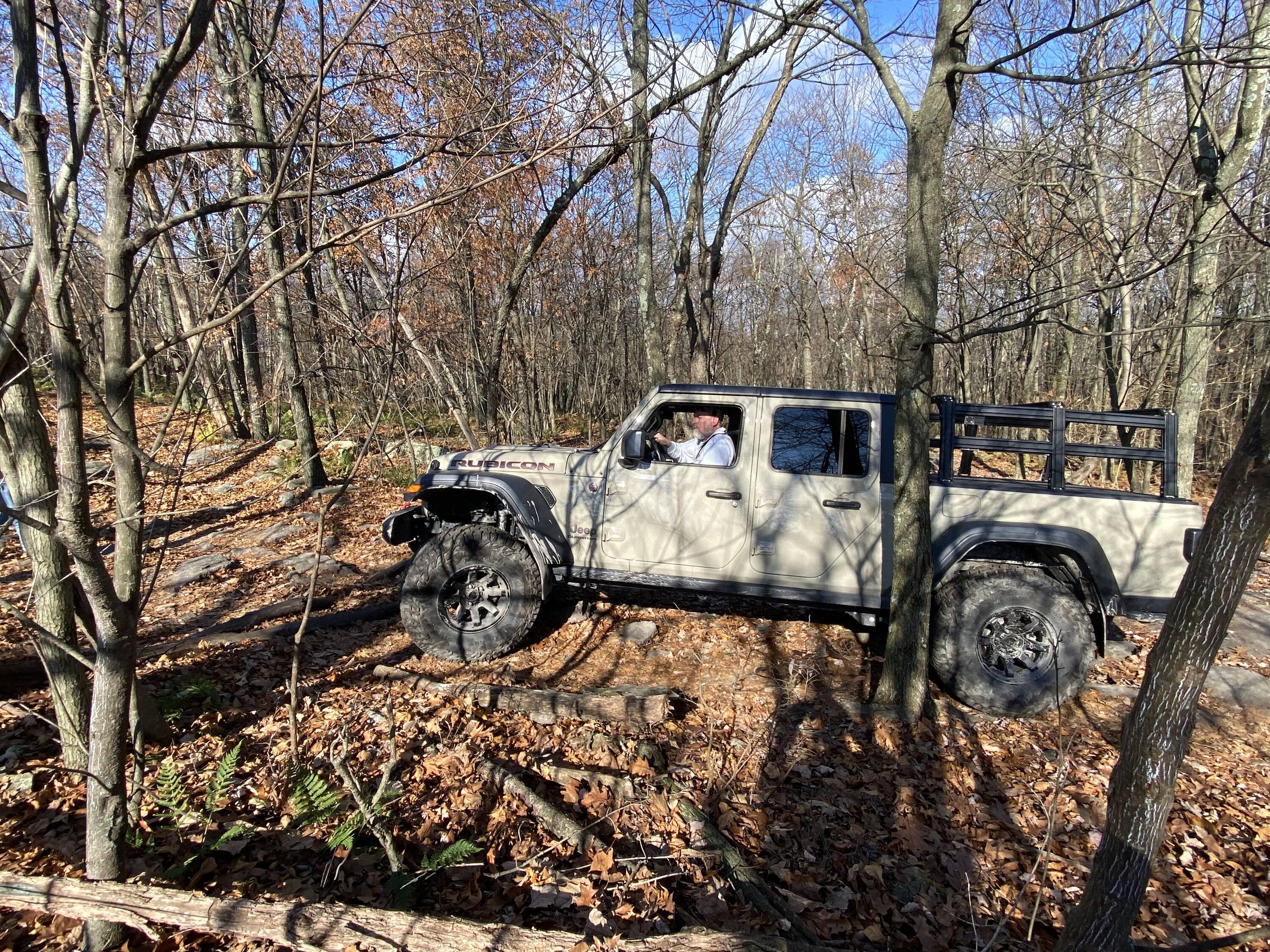 Jeep Gladiator AOAA new Badge of Honor trails November 11, 2023 at 9 AM 50167953-1B3A-4B21-8A2C-FCF5F1317C22