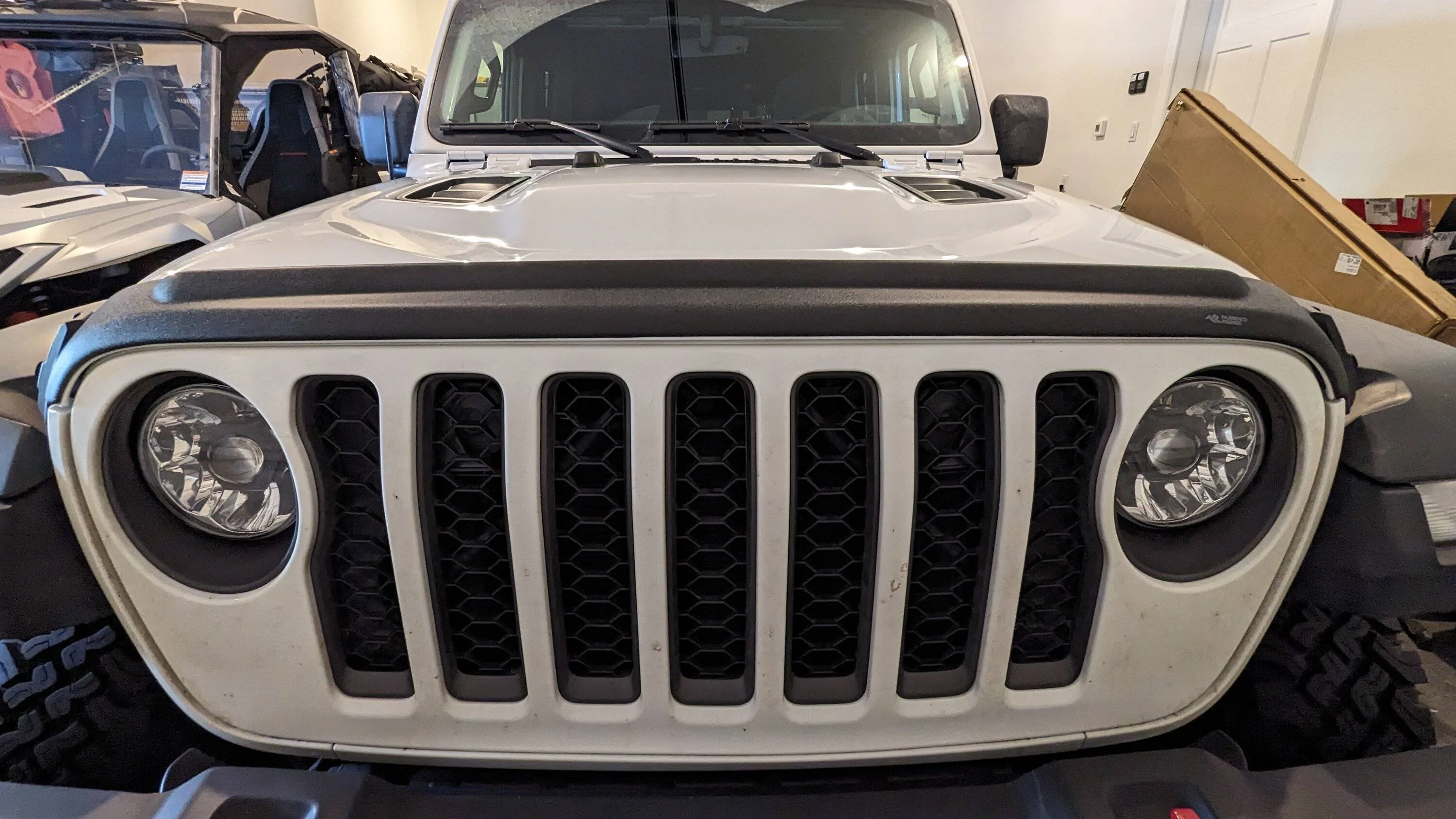 Jeep Gladiator Alaska Daily Drivers: Hydro Blue 80A and Bright White JTR PXL_20231112_224441438