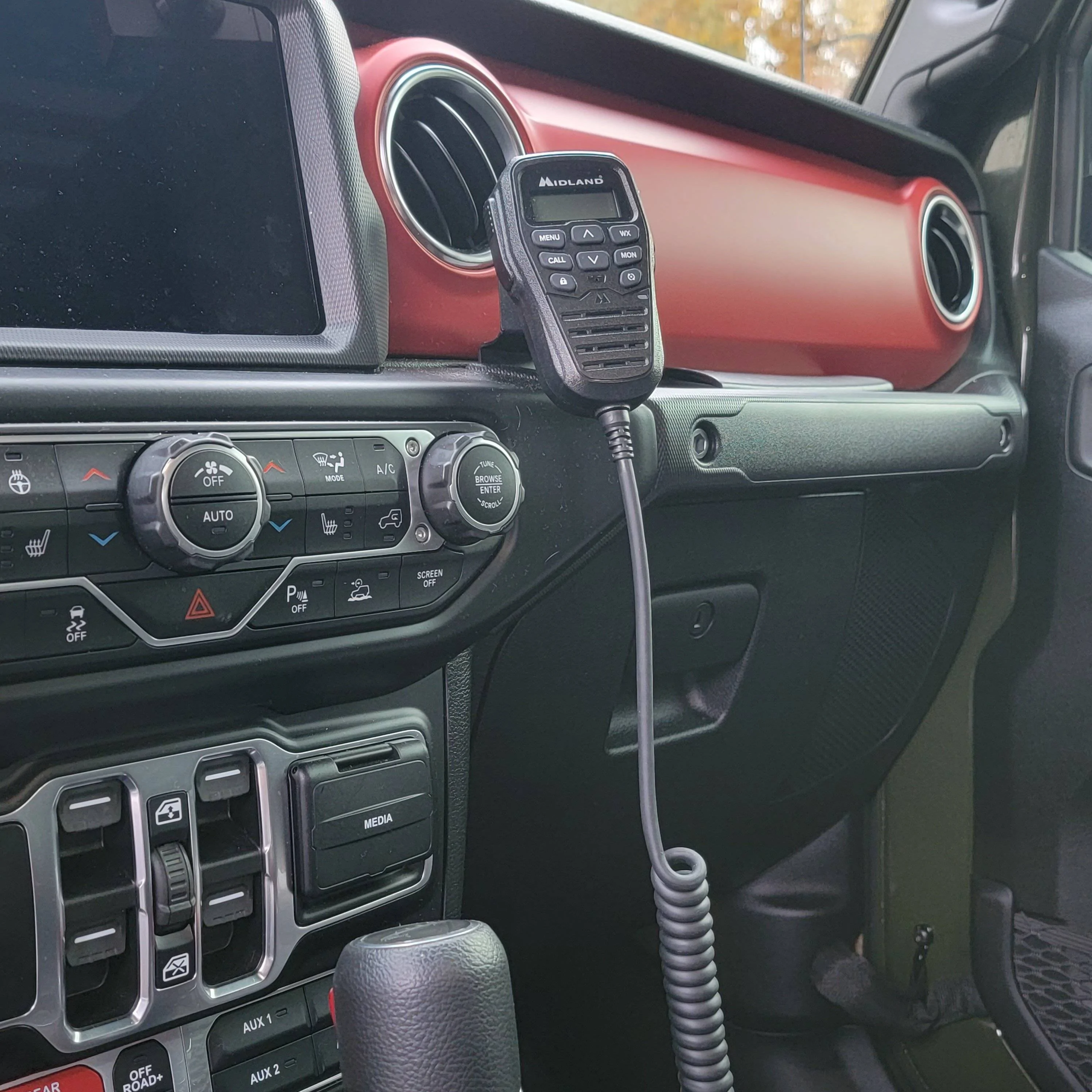 Jeep Gladiator DIY Midland radio mount 20231113_151840