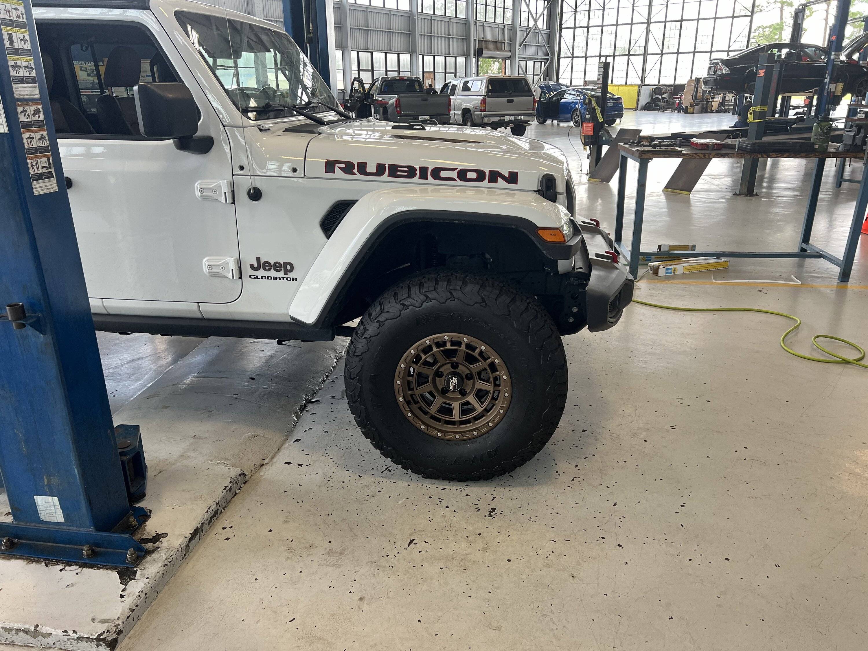 Jeep Gladiator Rocktrix RT112 wheel in a -12 or +12 offset? IMG_3345