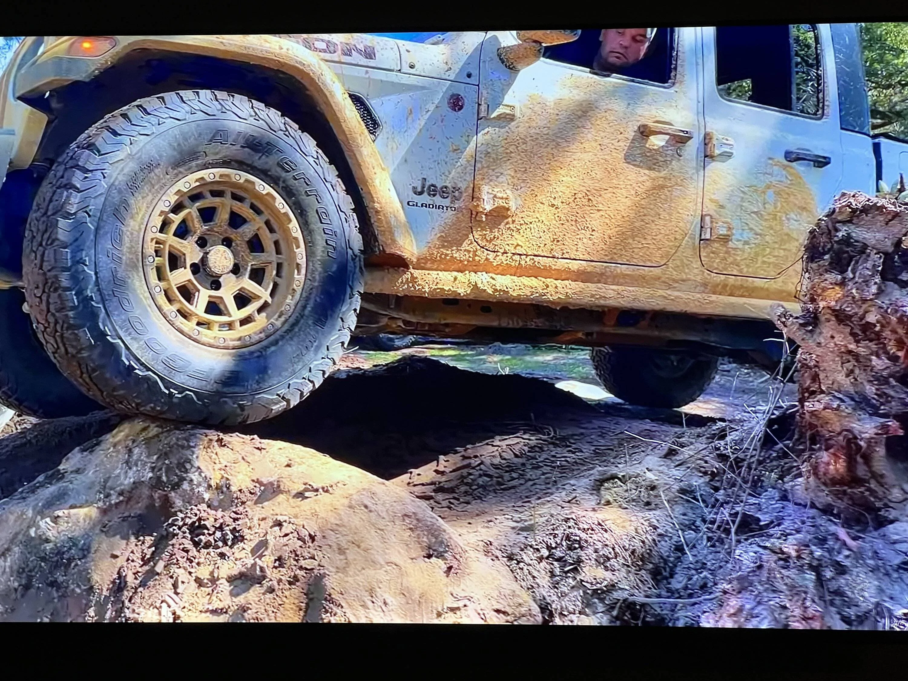 Jeep Gladiator Rocktrix RT112 wheel in a -12 or +12 offset? IMG_3624