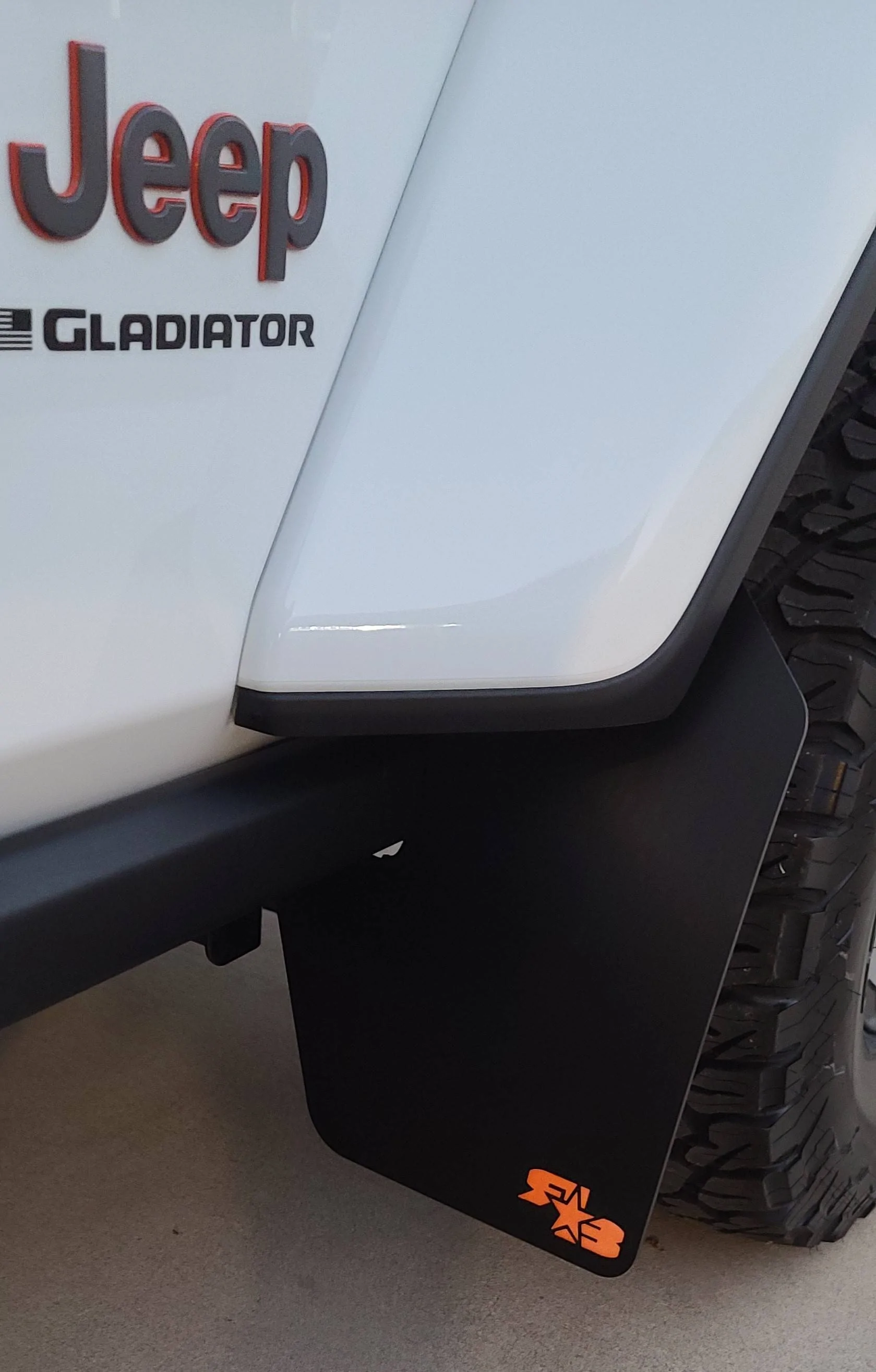 Jeep Gladiator Mud flaps, again 20231024_181605rok