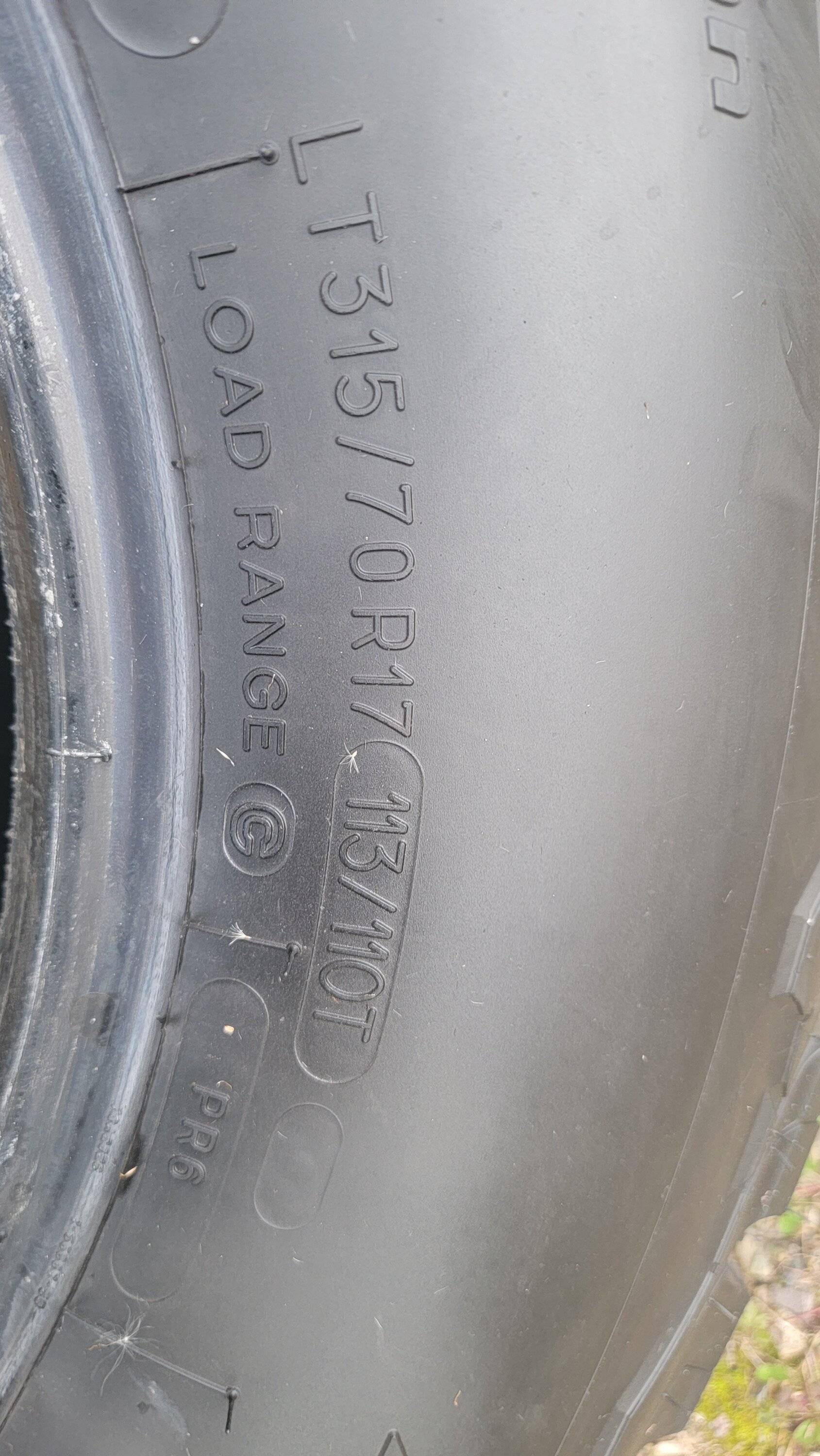 Jeep Gladiator FS set of 3 Bfg 315x70r17 20231112_161101