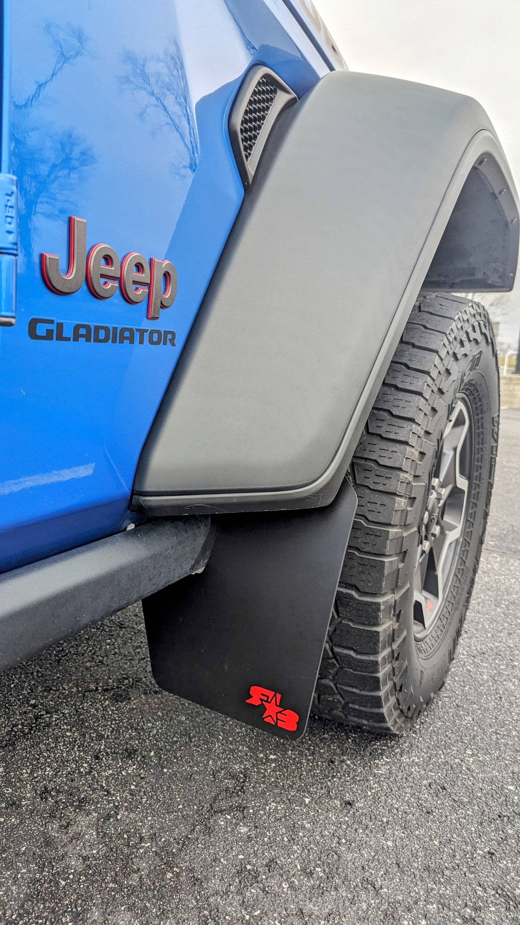 Jeep Gladiator Mud flaps, again PXL_20231117_184535600.MP~2