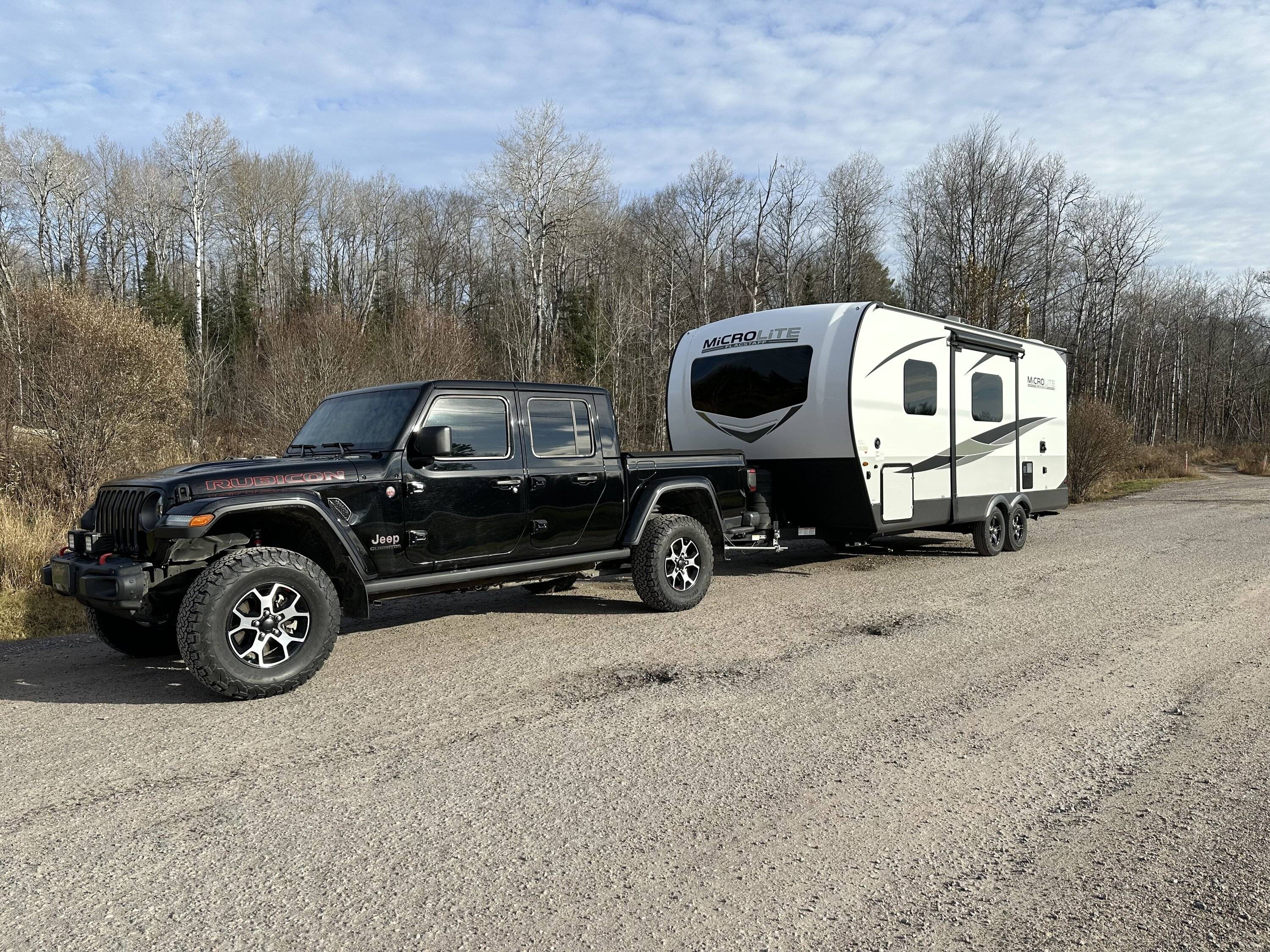 Jeep Gladiator Guys towing over 20 ft campers? IMG_2123