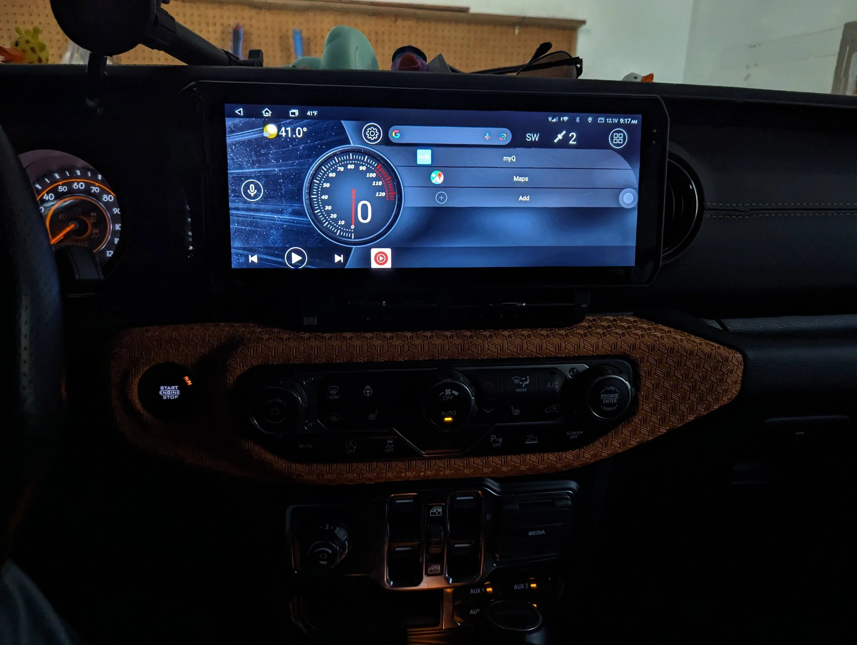 Jeep Gladiator Android head unit similar to 2024 dash 2023-11-18 09.16.57