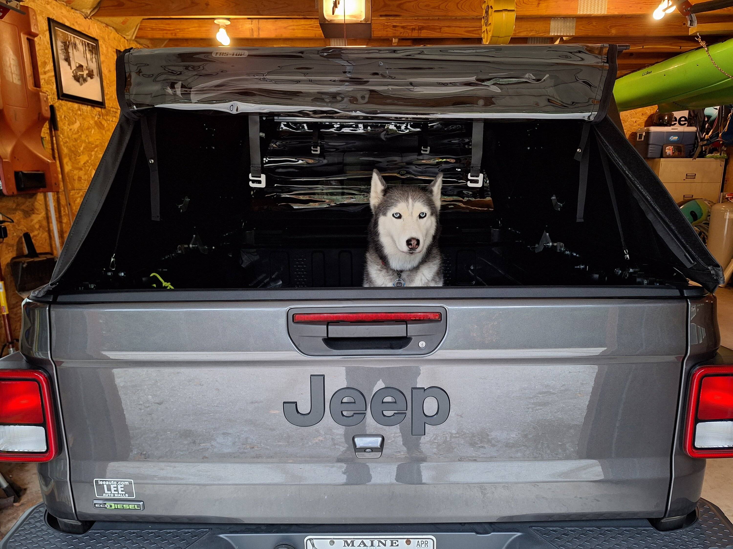 Jeep Gladiator My Experience with The Fas-Top Traveler (combination tonneau and topper) 20231118_104642