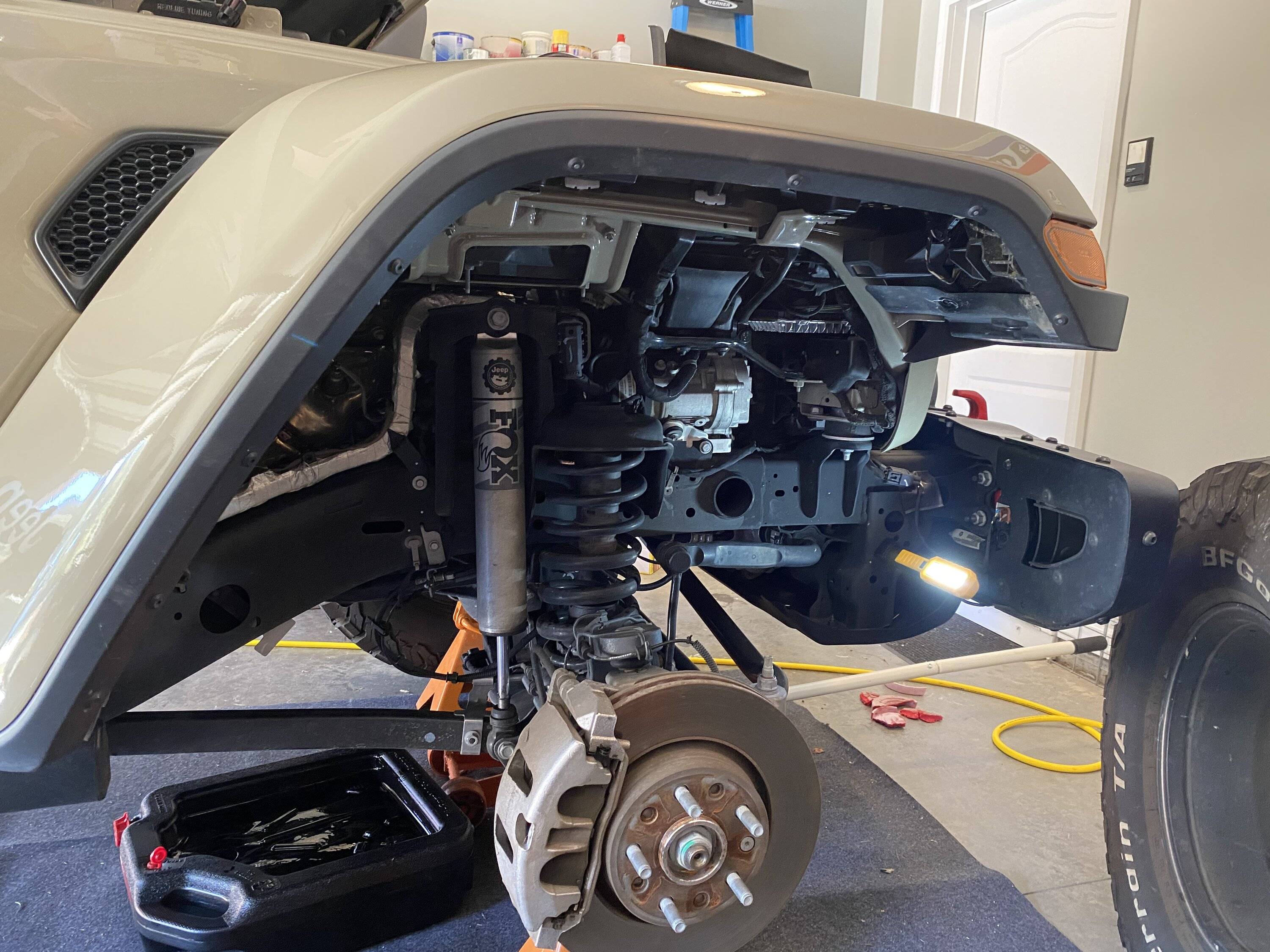 Jeep Gladiator On this episode of "Batteries gone bad" IMG_4687.JPG