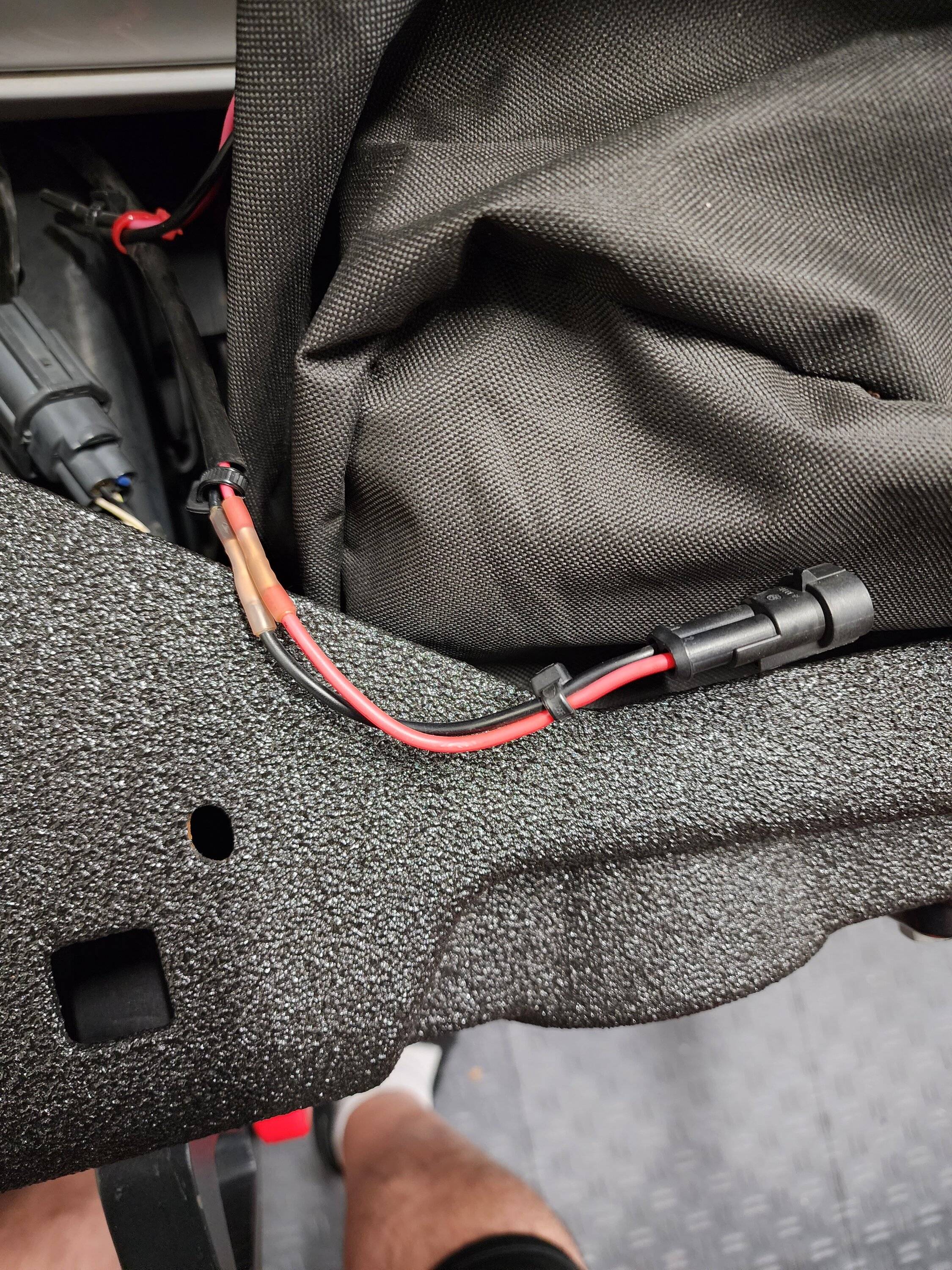 Jeep Gladiator Outlet for Aux Switch 20231119_204916