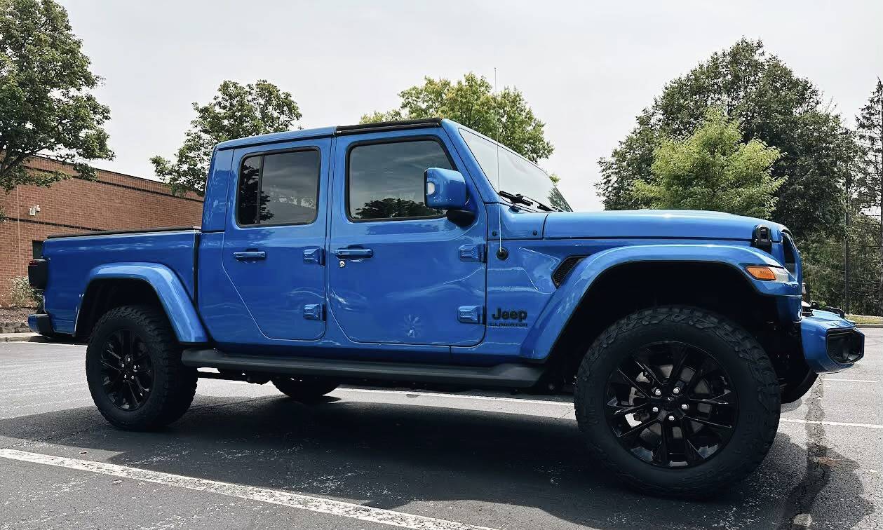Jeep Gladiator 275/60r20 Baja Boss AT tires on high altitude rims $1500 74DB55B2-854C-4A33-A833-6E558D3BD022