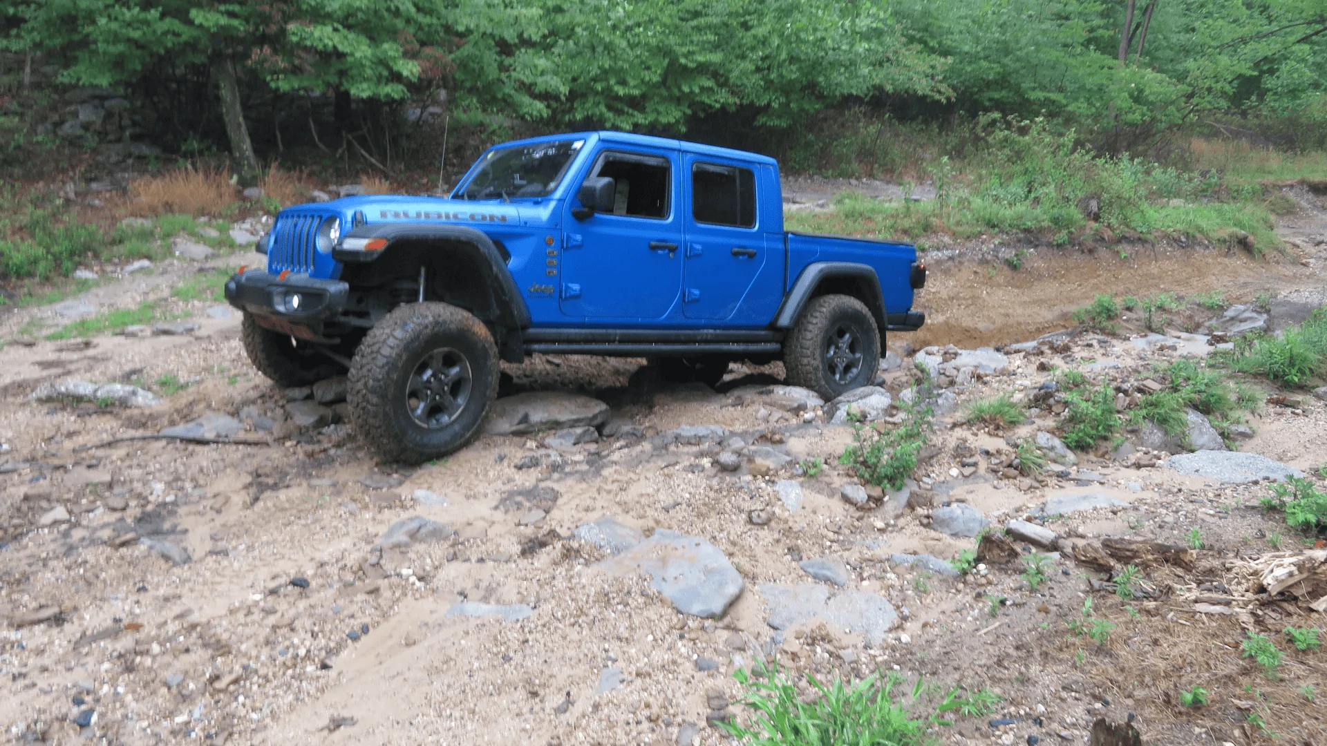 Jeep Gladiator Request for pictures of Diesel Gladiators with lifts 1700533258071