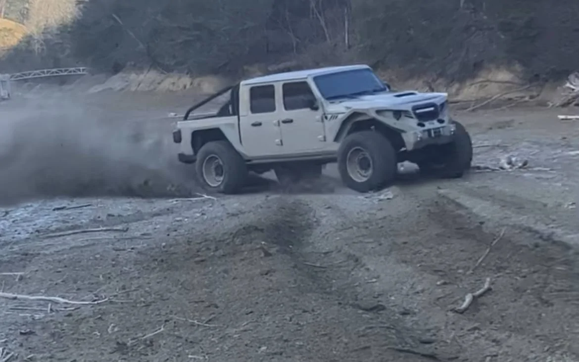 Jeep Gladiator Request for pictures of Diesel Gladiators with lifts IMG_1861
