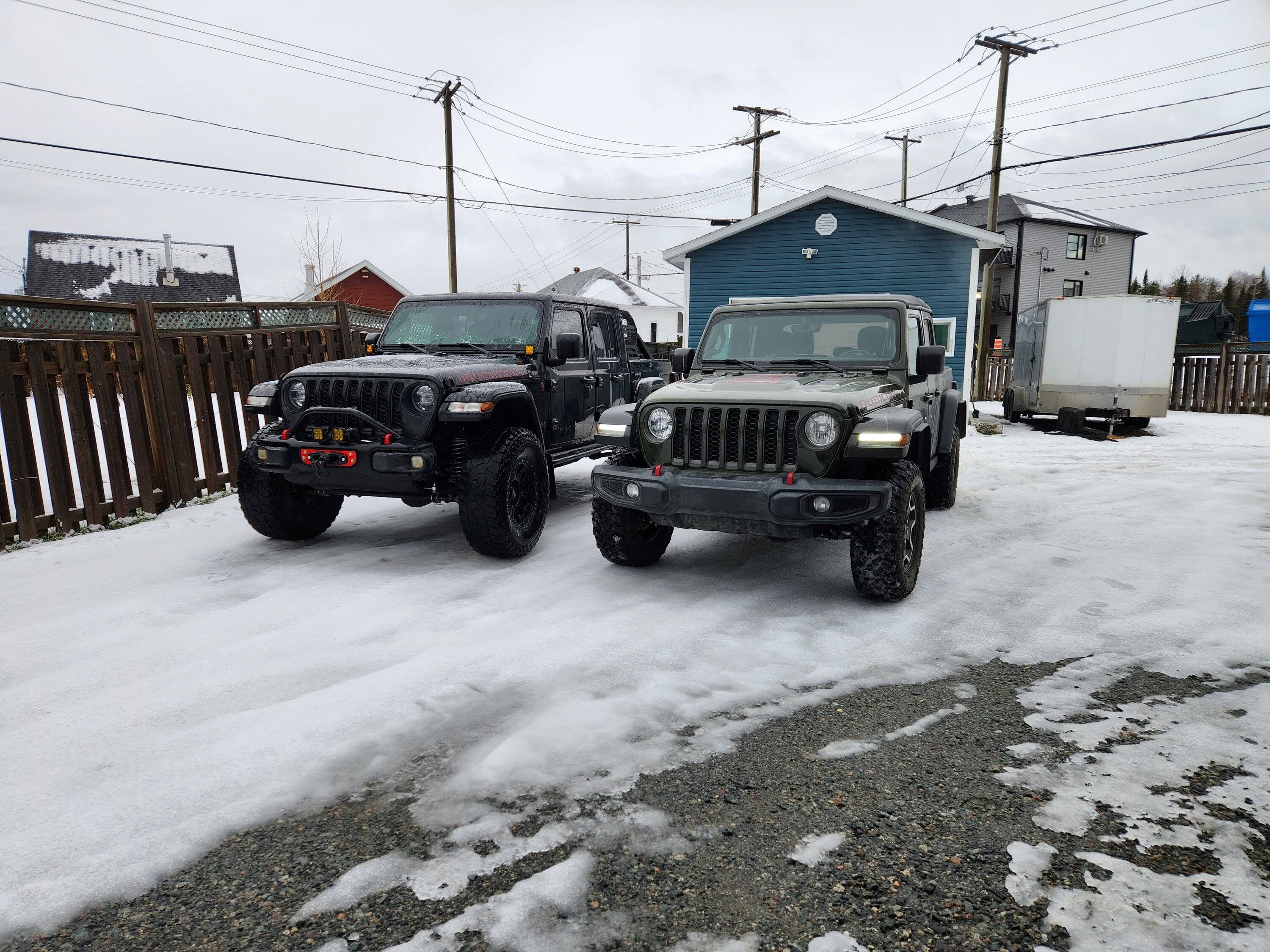 Jeep Gladiator Gas vs diesel suspension 20231117_103812