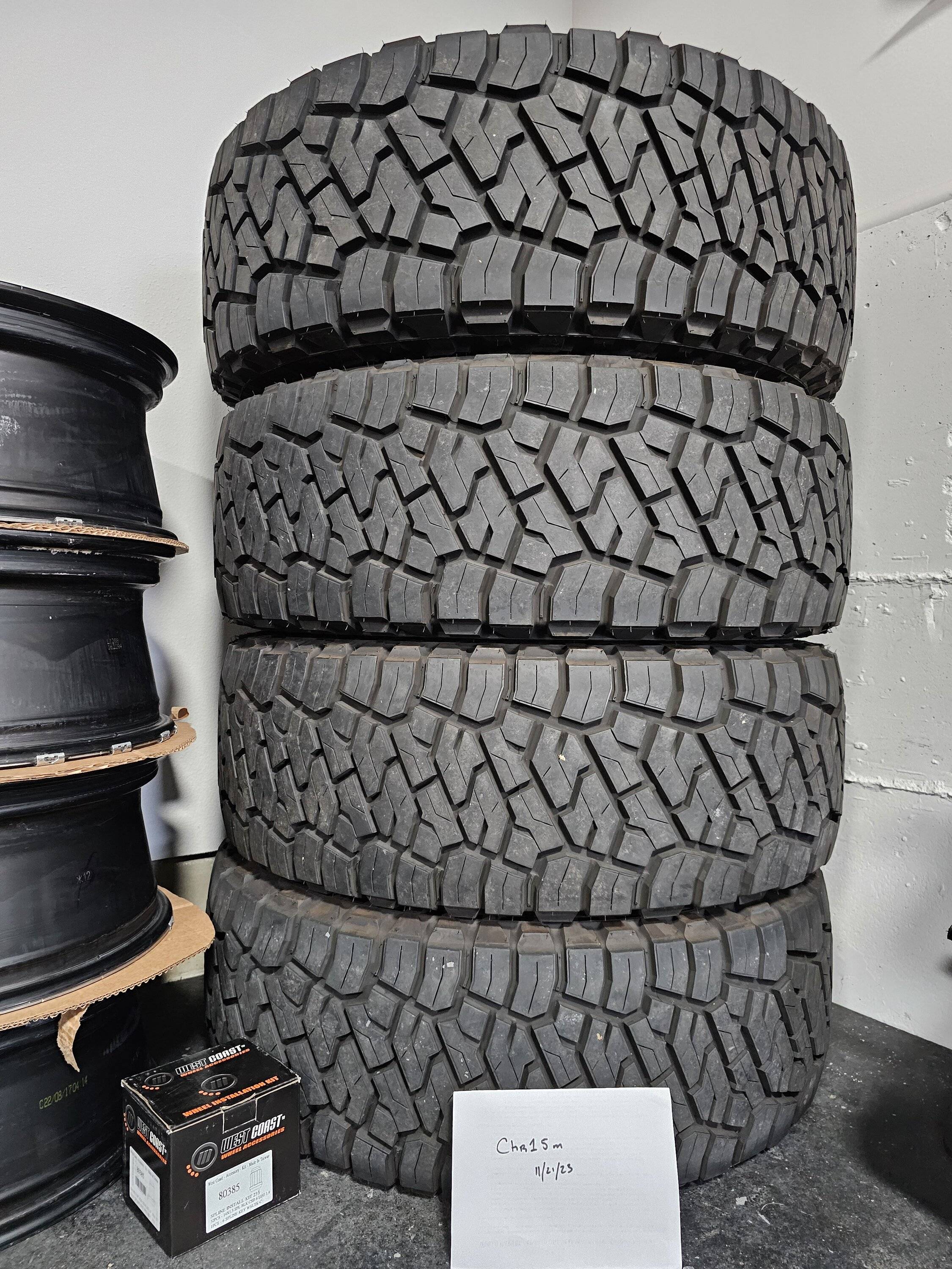 Jeep Gladiator Toyo RT Trail 315/70r17 20231121_155137