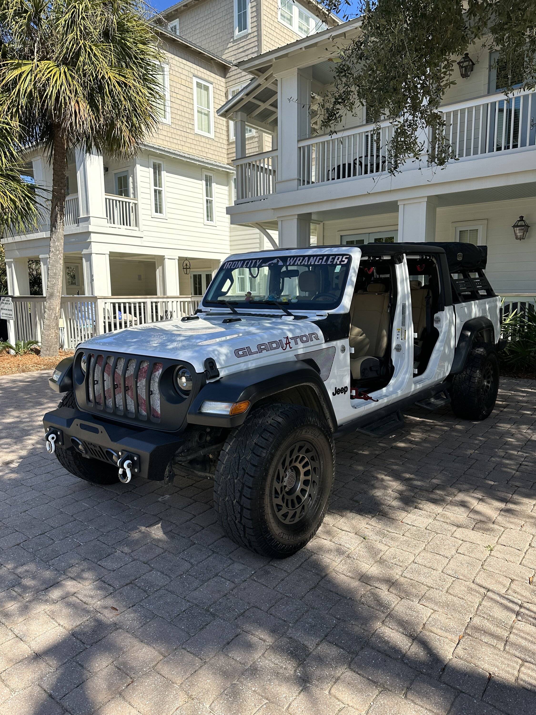 Jeep Gladiator White Jeeps > Other Colors IMG_4844