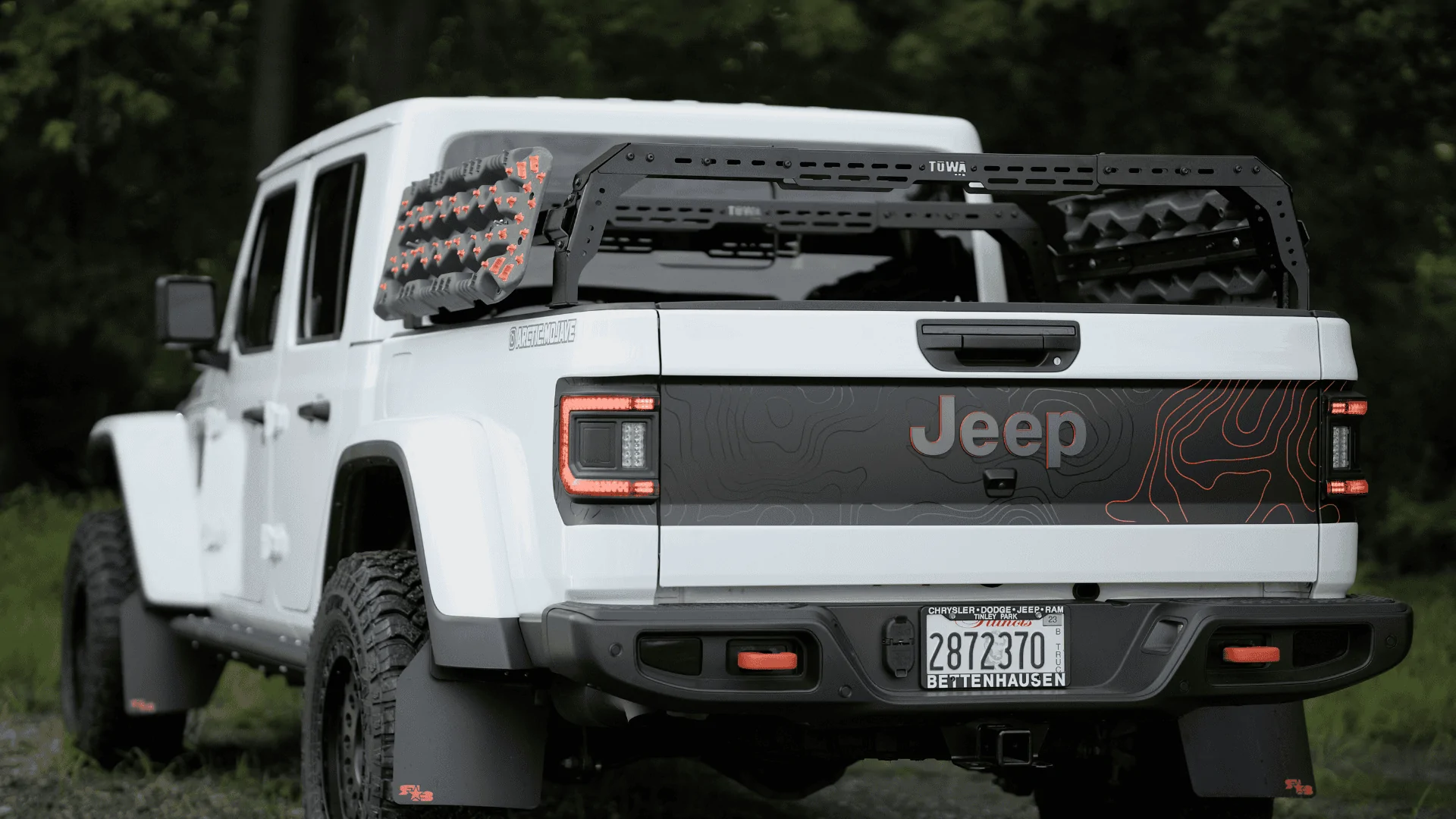 Jeep Gladiator TUWA Pro is running a Black Friday deal on bed racks for Jeep Gladiator! Copy of TUWA Pro Web Site Images  (1920 × 1080 px) (5)