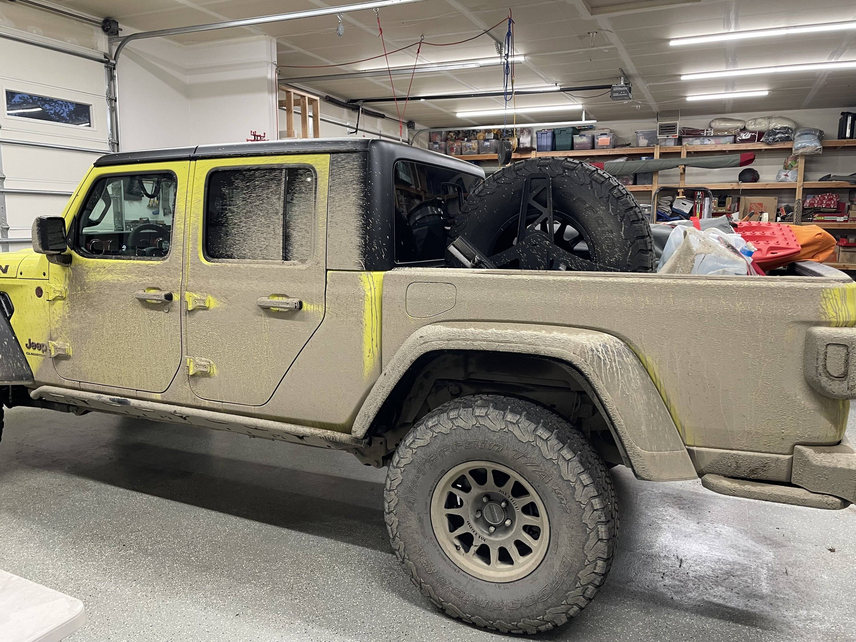 Jeep Gladiator HIGH VELOCITY YELLOW Gladiator JT Club IMG_4503