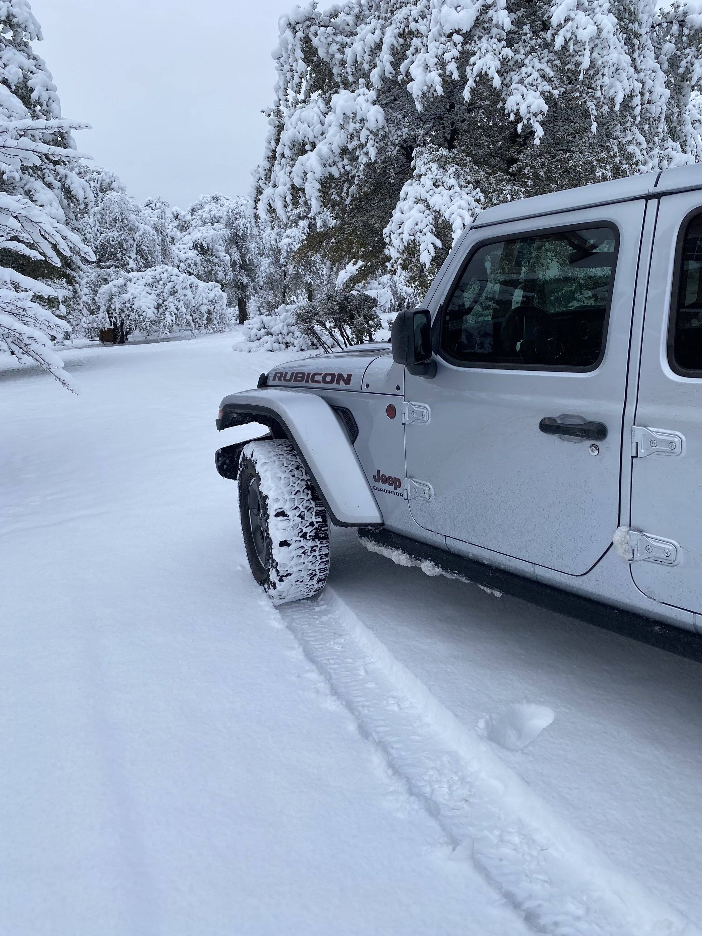 Jeep Gladiator Not impressed with Gladiator performance in snow Gladiator Snow2
