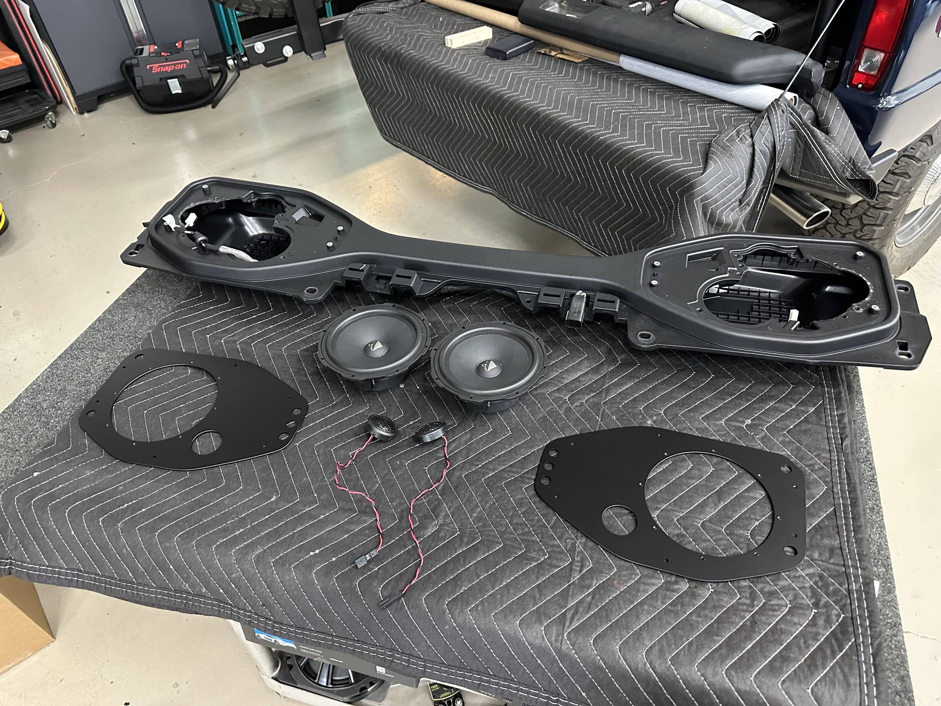 Jeep Gladiator Gladiator Audio Upgrade - Alpine to Audison DSP and Morel Sub - now with added Helix! 53255924641_3eac9a20eb_o