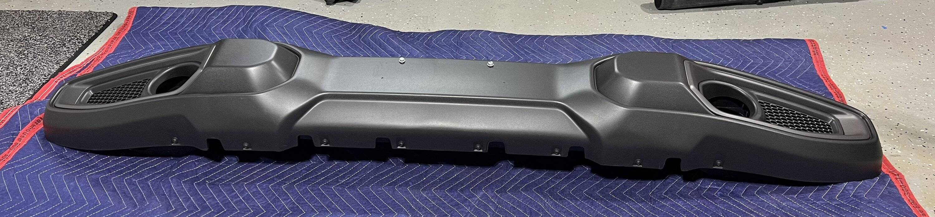 Jeep Gladiator $150 - 2023 Rubicon Front Bumper IMG_2970