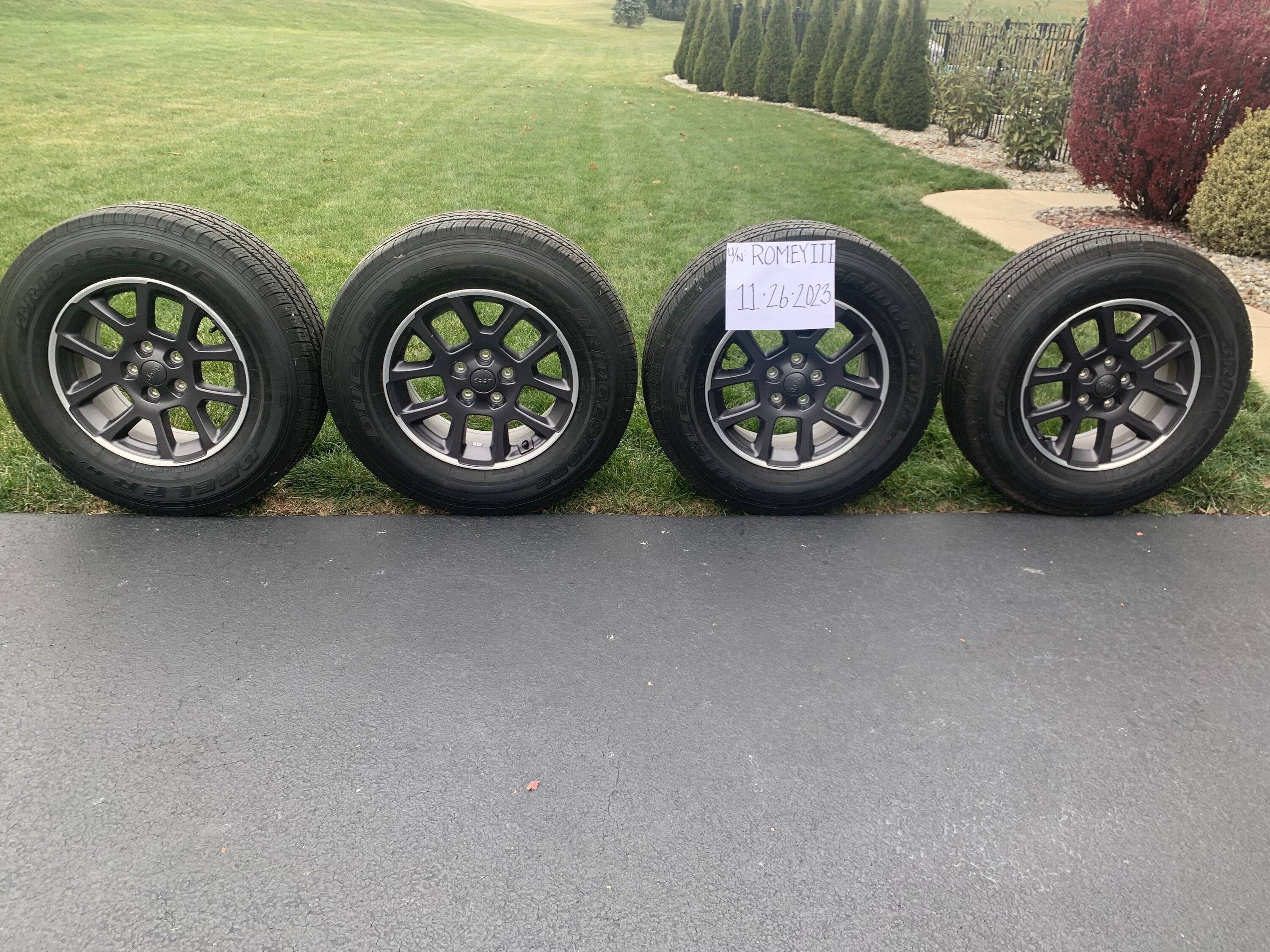 Jeep Gladiator STOCK Gladiator Overland Wheels 18" with Bridgestone Dueler H/T (4) IMG_6207