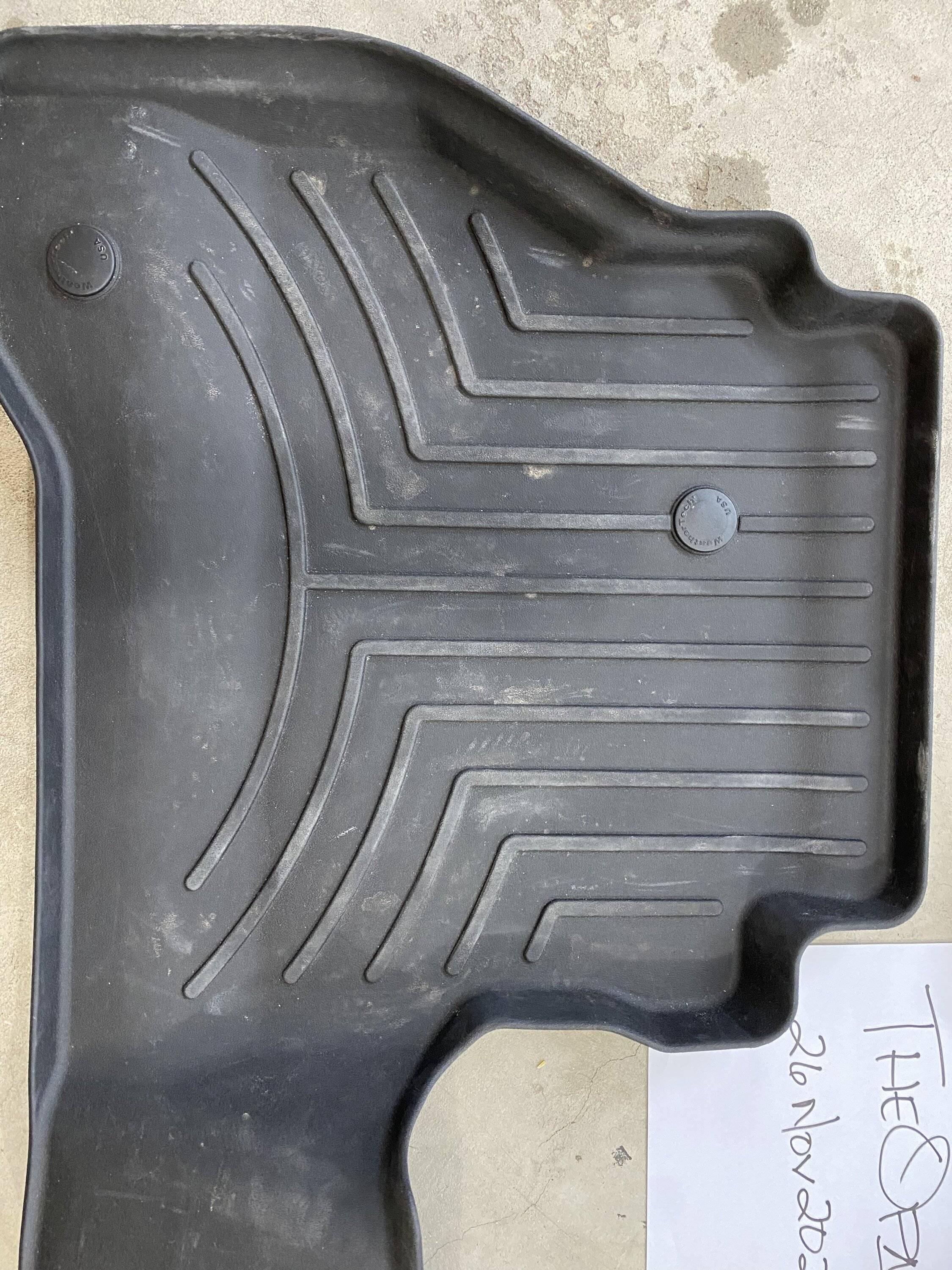 Jeep Gladiator Weathertech FloorLiner HP $125 2070DE80-1915-4310-B785-BE6ACD7D7CEF