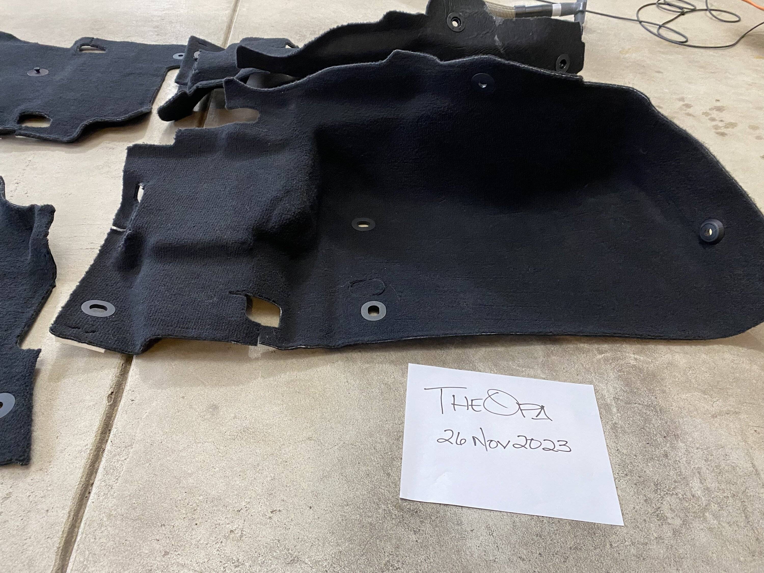 Jeep Gladiator Full black carpet (front & back) $125 1B71C857-063E-400B-BE23-7514C8FF71B2