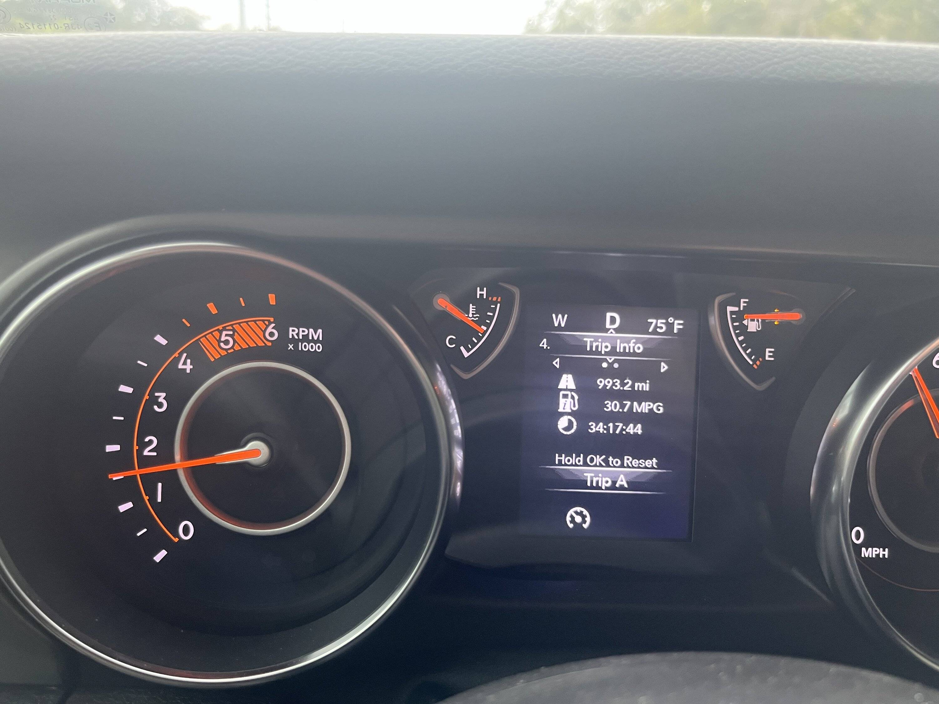 Jeep Gladiator Gas mileage IMG_9028
