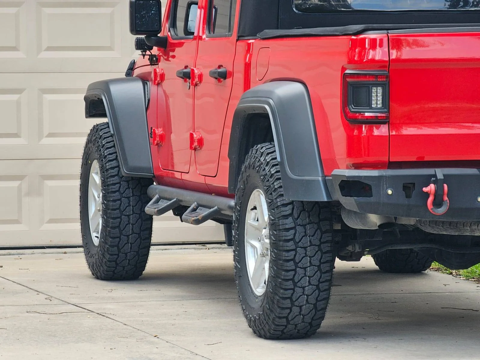 Jeep Gladiator 35's instead of 33's - Need to Choose A Tire Please Help WhatsApp Image 2023-11-27 at 10.16.55 AM