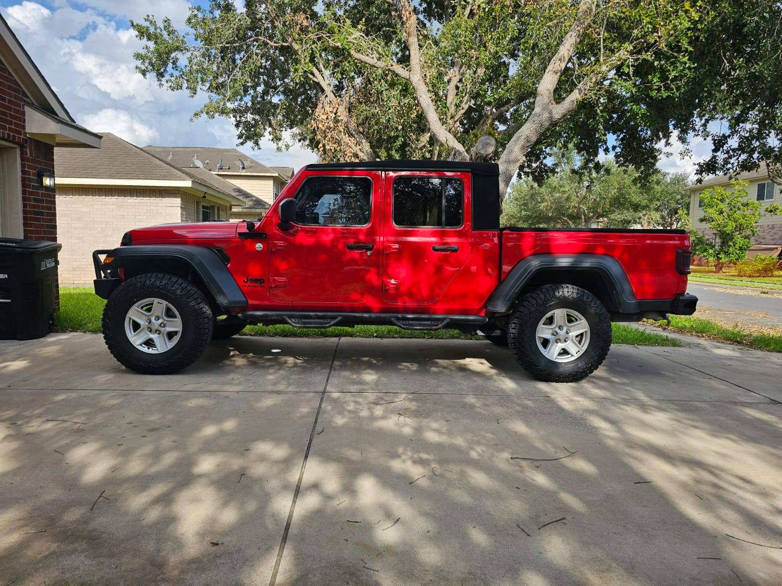 Jeep Gladiator 35's instead of 33's - Need to Choose A Tire Please Help WhatsApp Image 2023-11-27 at 10.16.56 AM (2)
