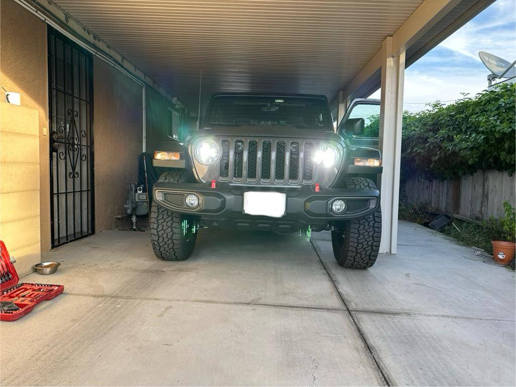 Jeep Gladiator GTR Ultra 2 H13 fitment for Gladiator (2023) Headlights 2