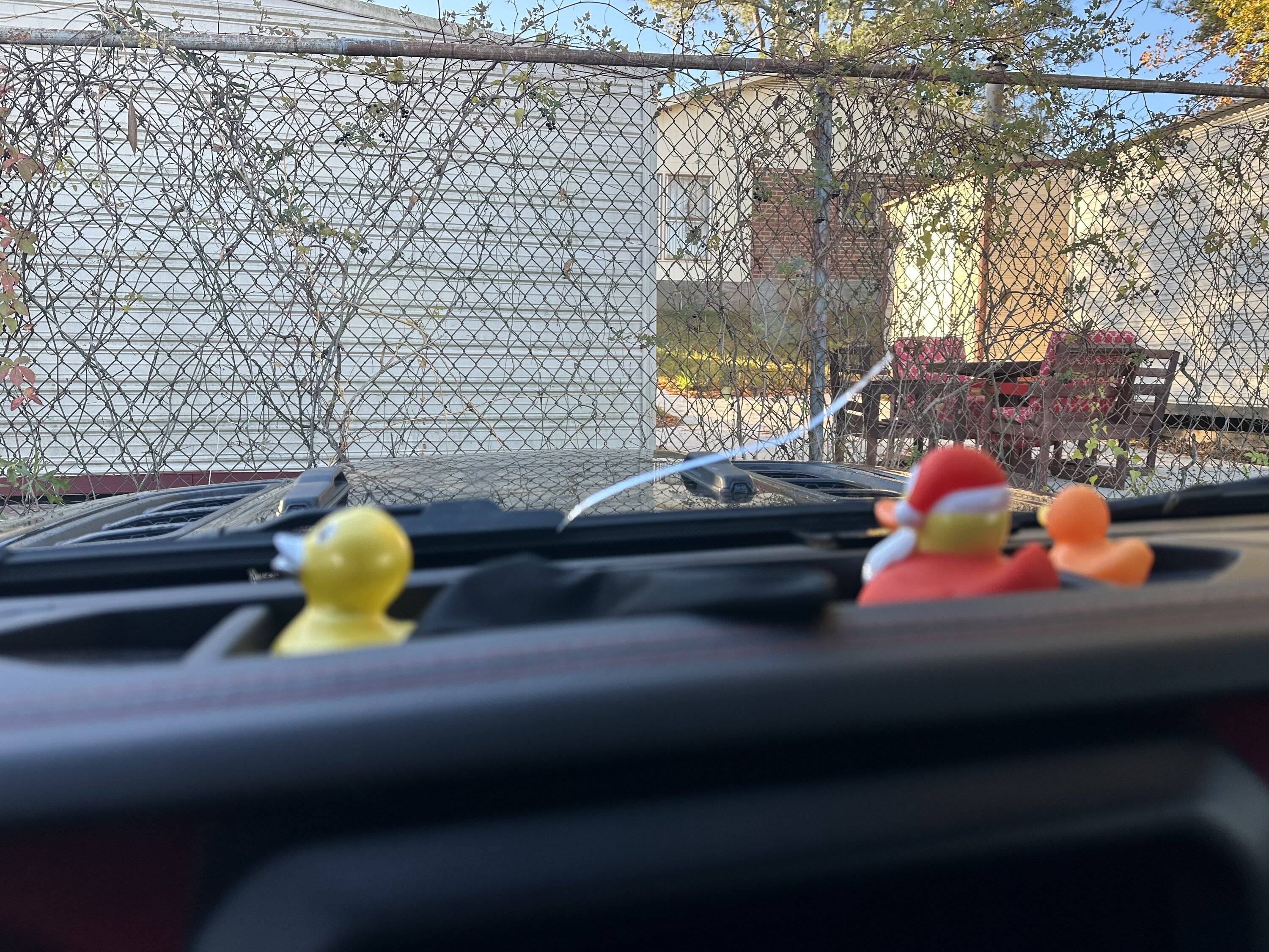 Jeep Gladiator Gorilla Glass Windshield Cracked For No Reason IMG_3440