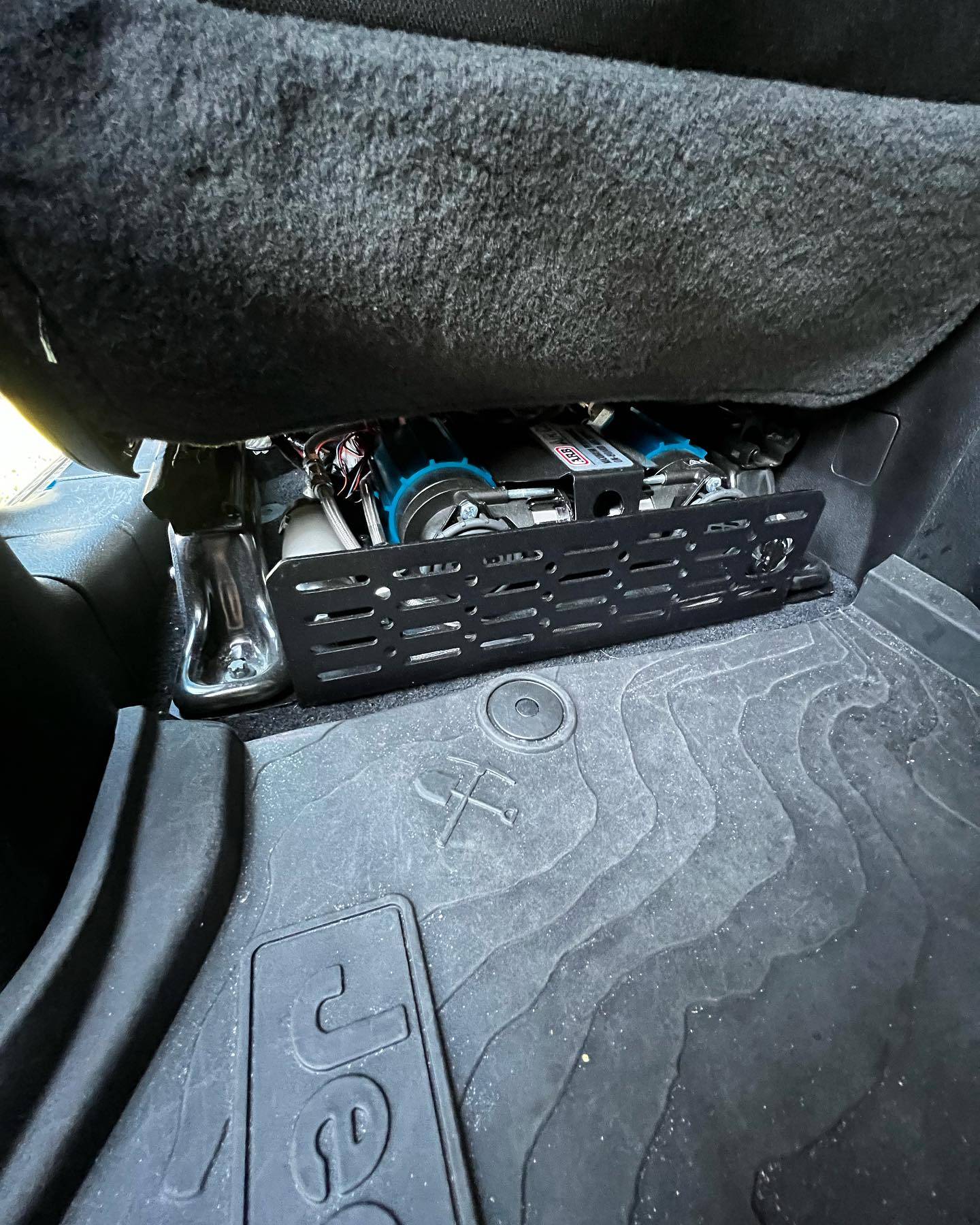 Jeep Gladiator New -  Under the Front Seat Compressor Mount for JT/JL 367994589_18380198026041422_402971116151777680_n