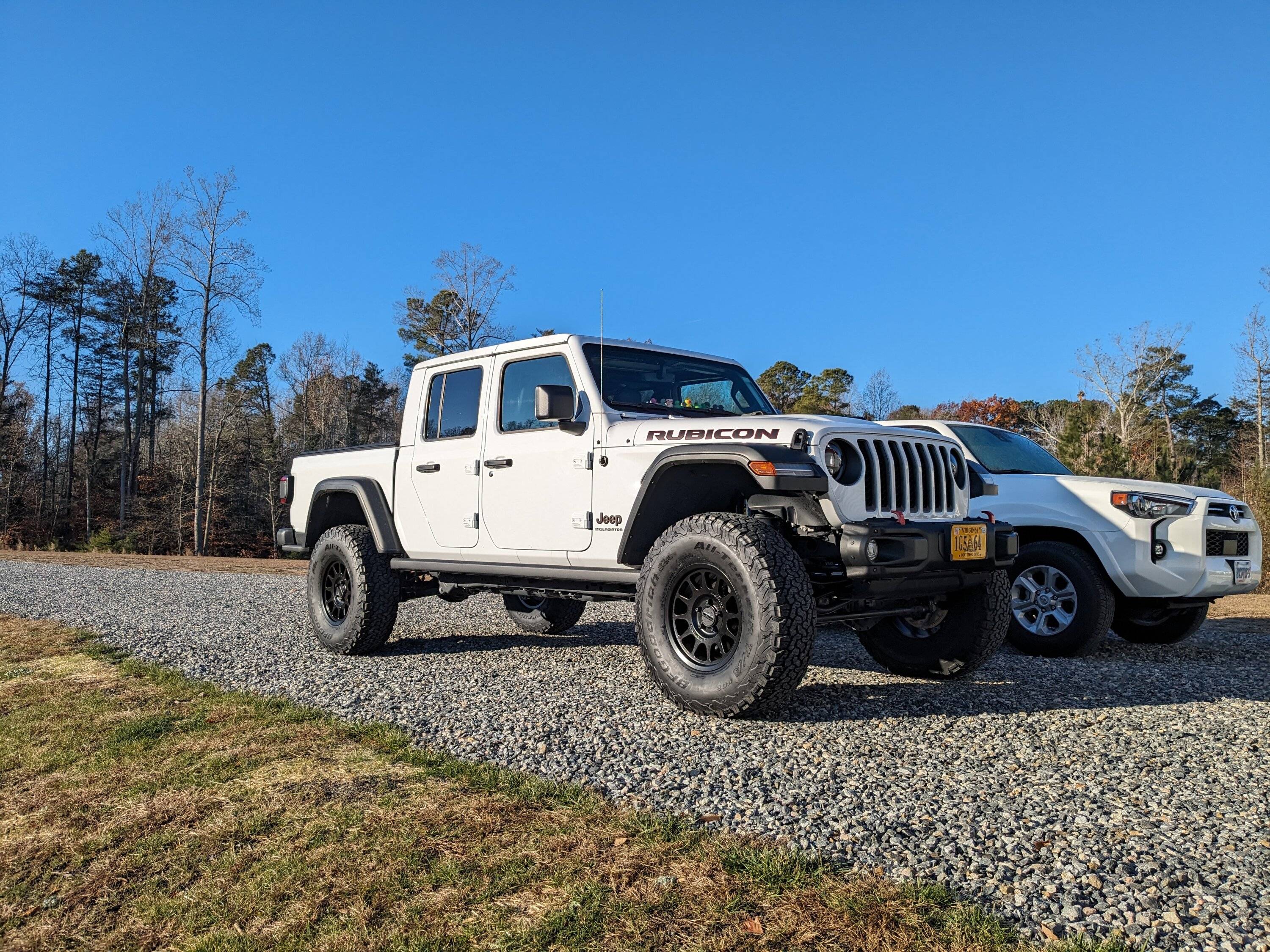 Jeep Gladiator BRIGHT WHITE Gladiator JT Club PXL_20231129_133917057
