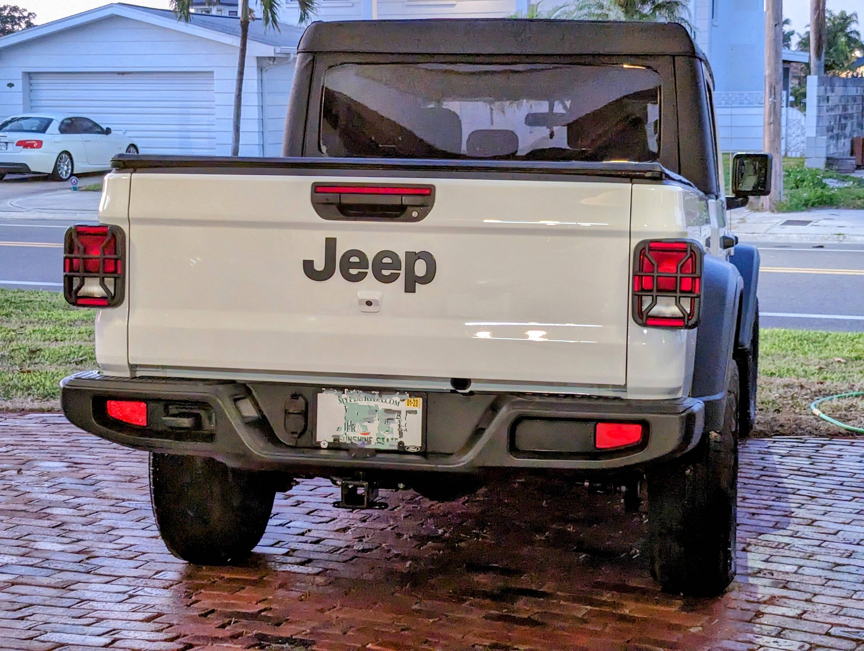 Jeep Gladiator BRIGHT WHITE Gladiator JT Club PXL_20221210_225525484~2
