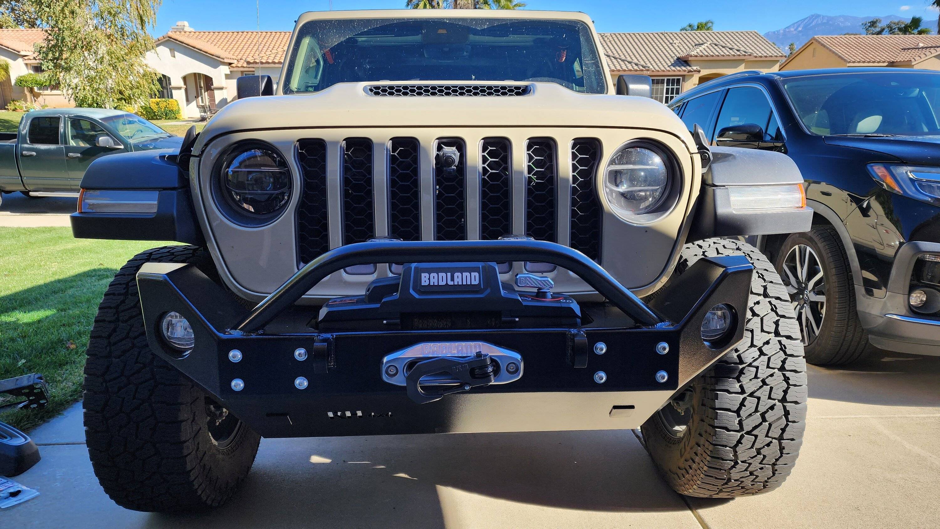 Jeep Gladiator "I'm gonna keep the mojave stock..." 20231125_125711