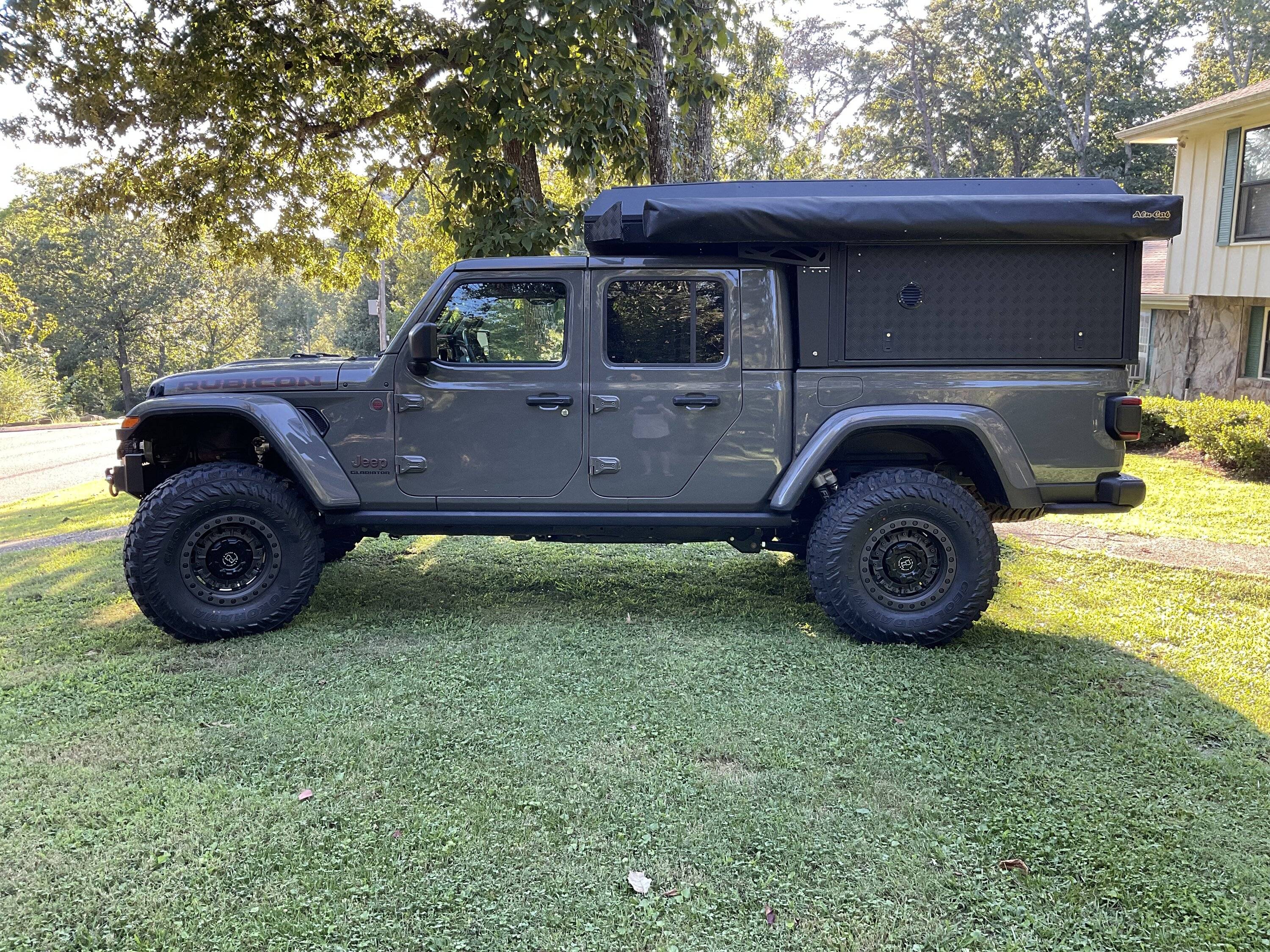 Jeep Gladiator Anyone else freaking love their truck? IMG_4077