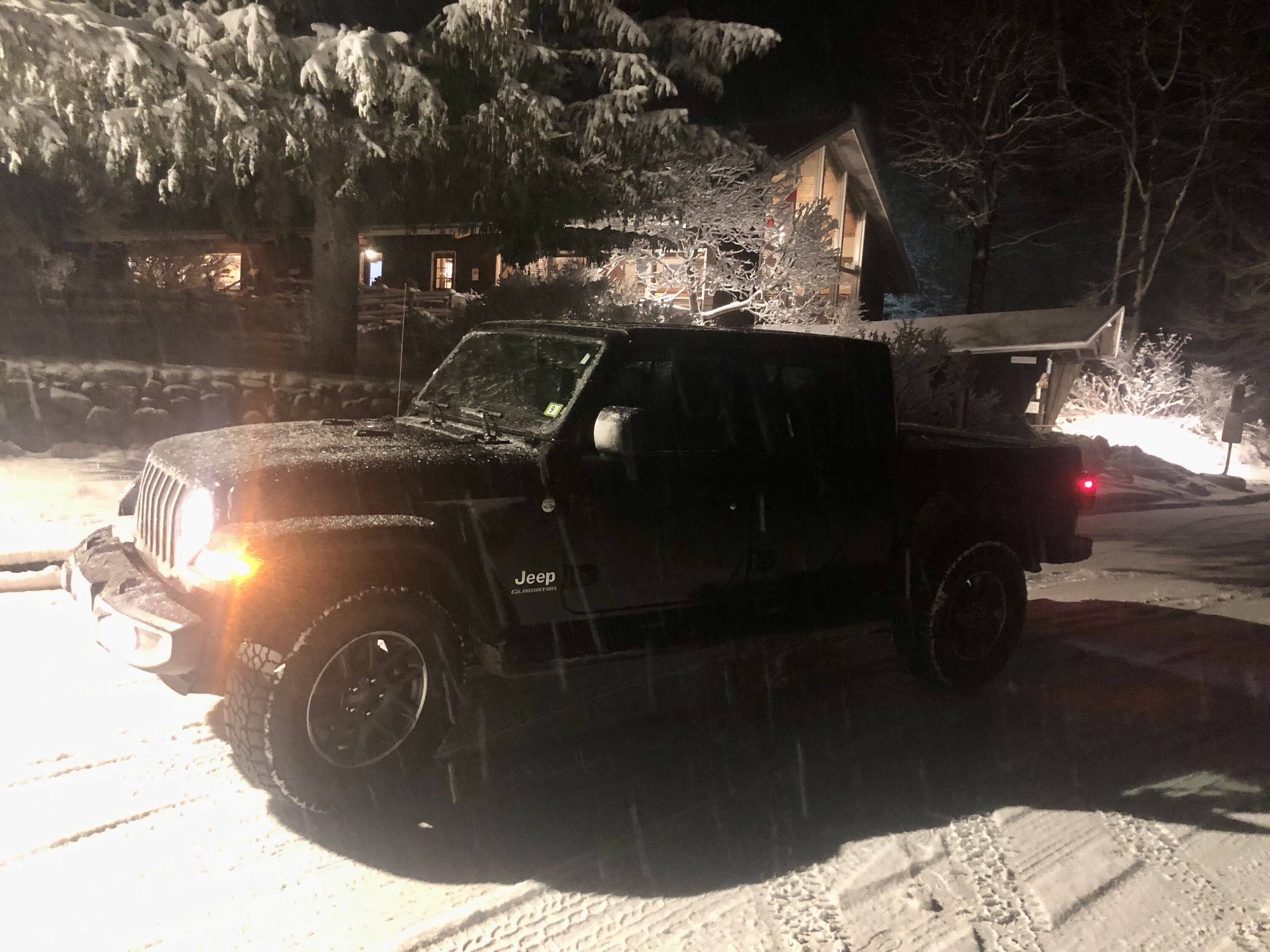 Jeep Gladiator Not impressed with Gladiator performance in snow IMG_2226