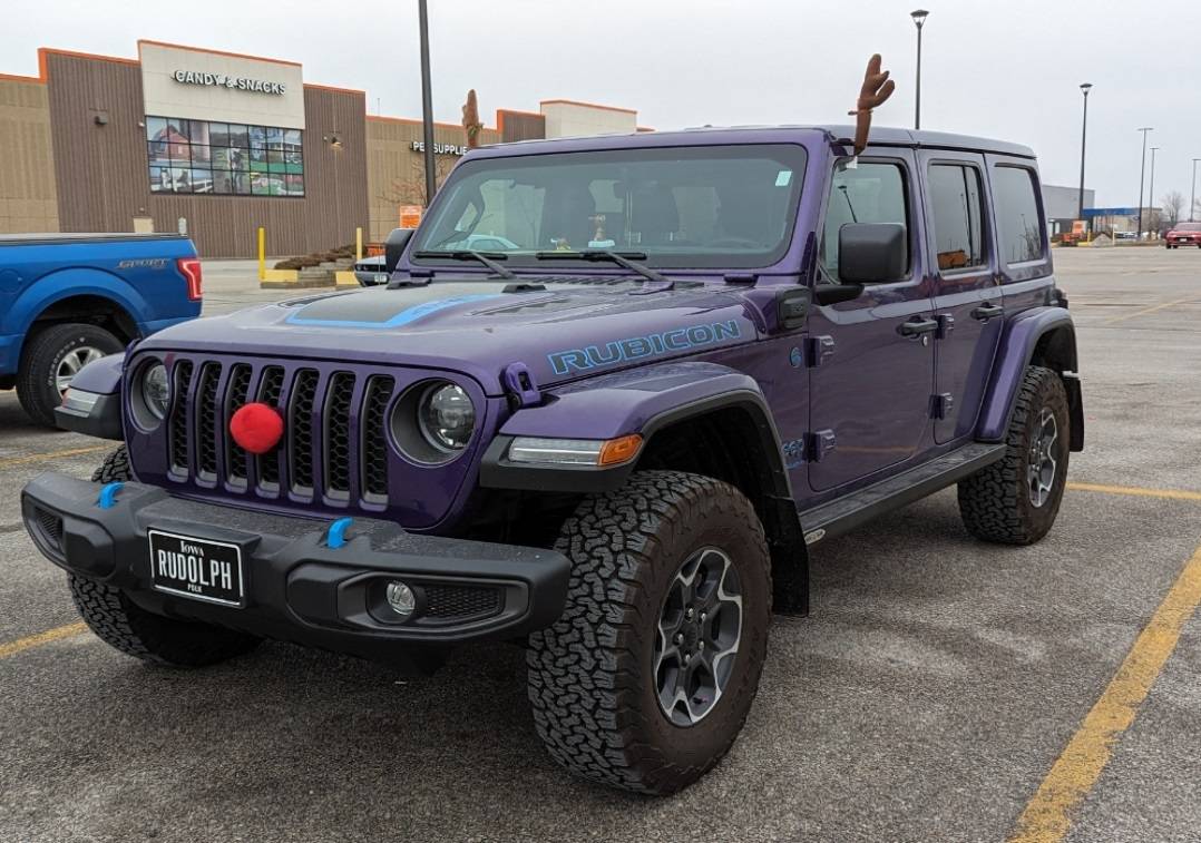 Jeep Gladiator Anyone know of QUALITY spare tire covers - WRANGLER? PXL_20231204_155948109