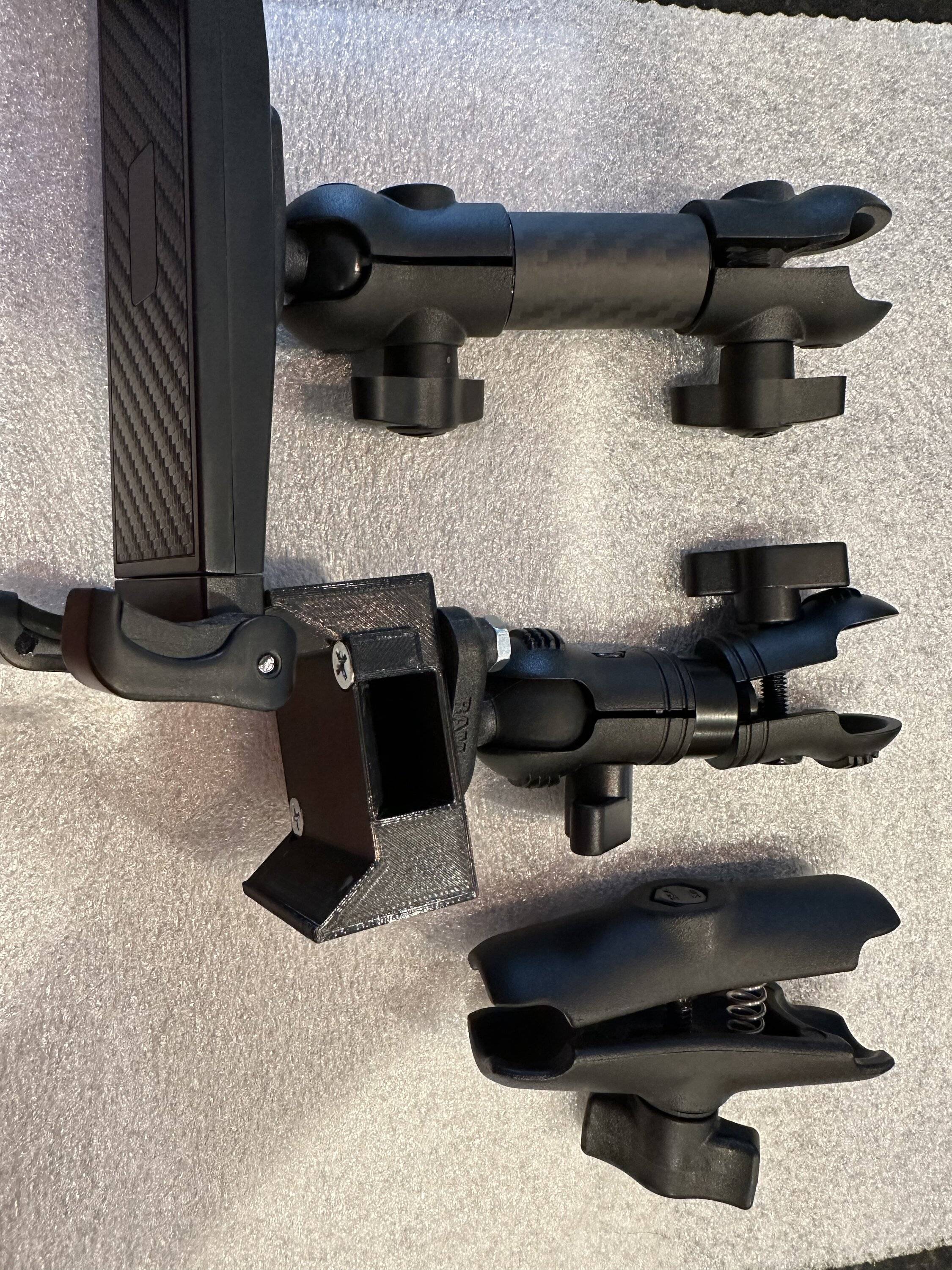 Jeep Gladiator Phone mount arm comparisons RAM vs 67D vs Bulletpoint IMG_5411