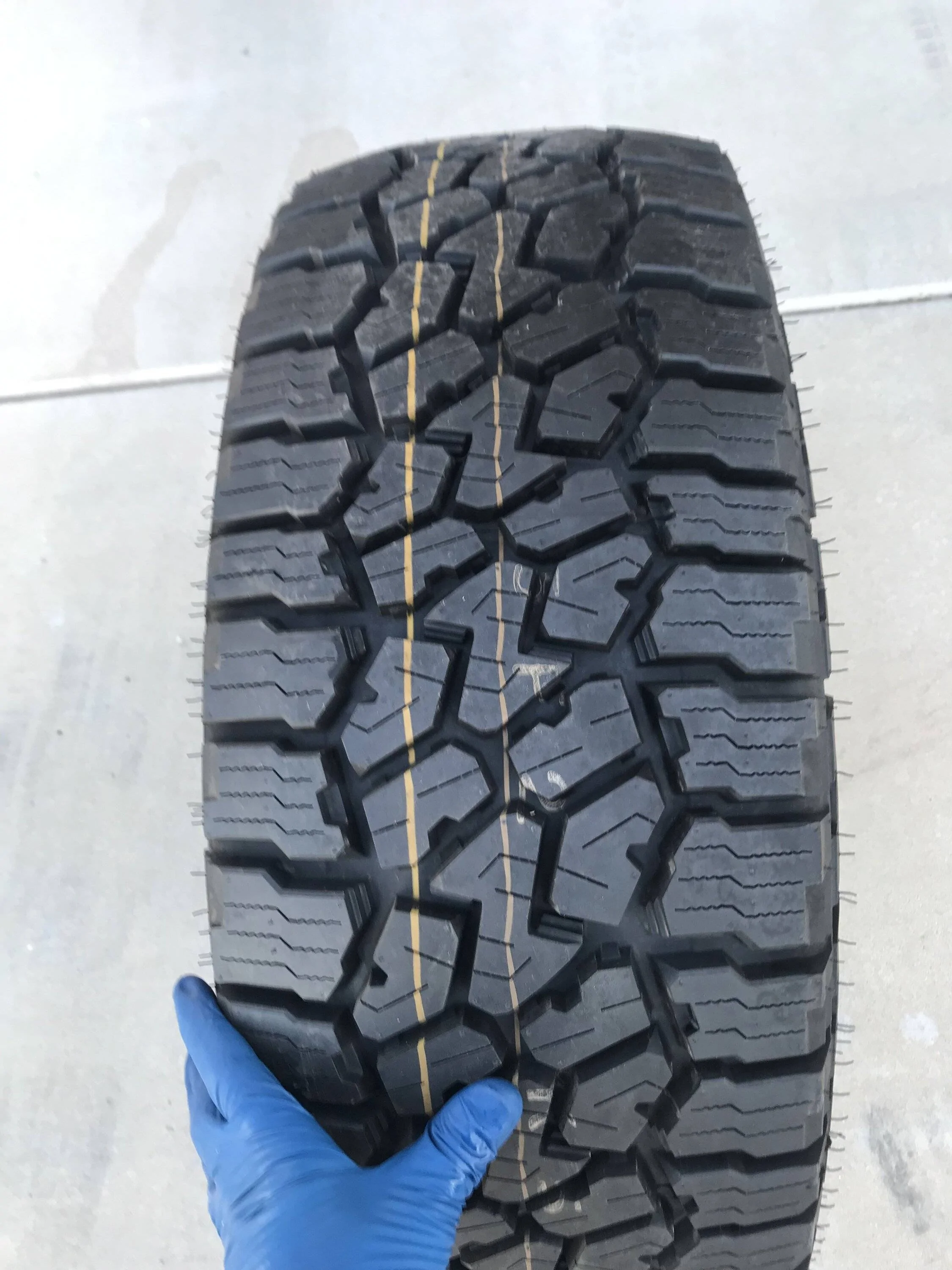 Jeep Gladiator Wildpeak AT3W 33in 285/70R17 1 Spare Rim And Tire IMG_6989