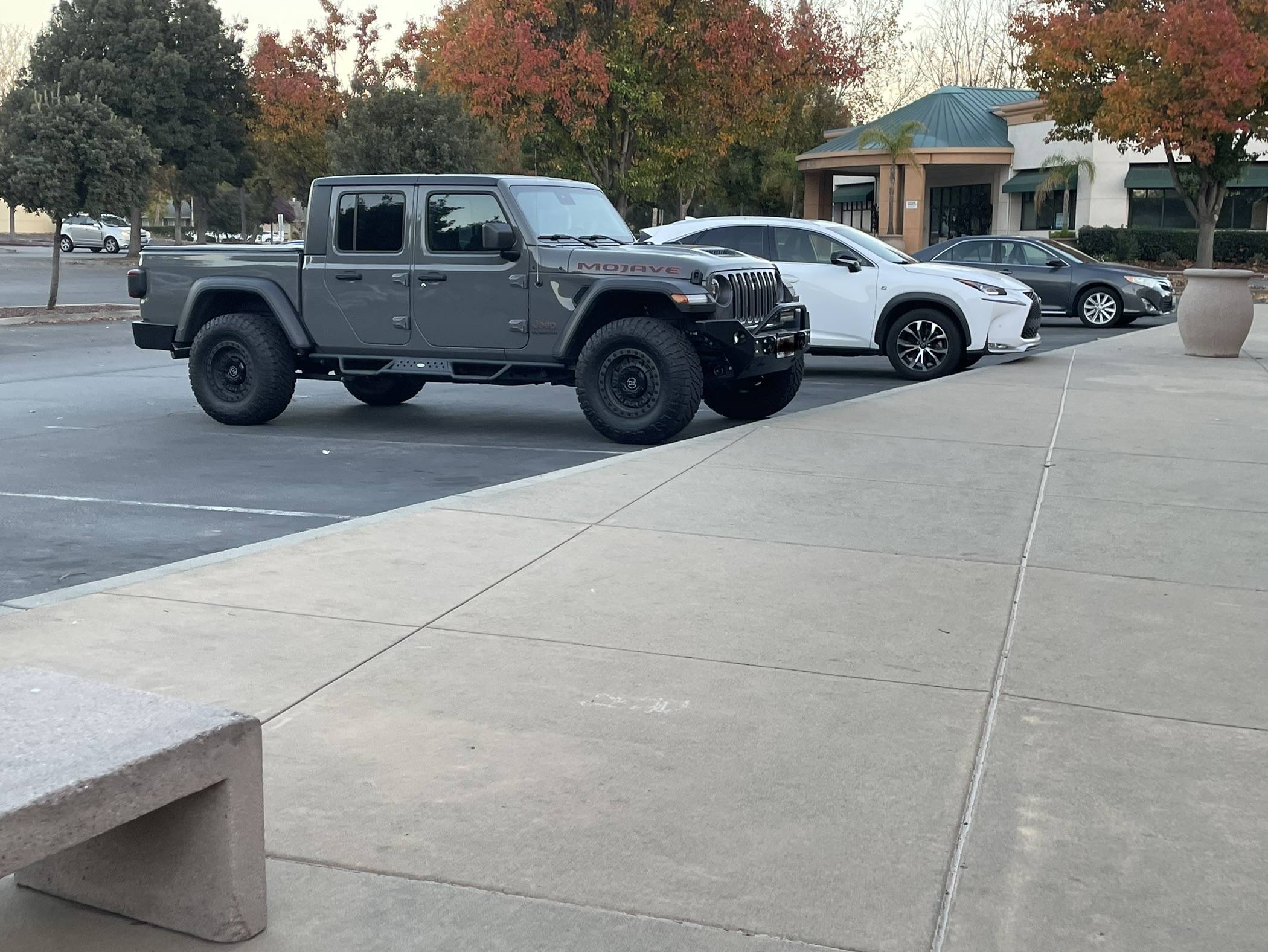 Jeep Gladiator 35s and No Lift Thread IMG_6205