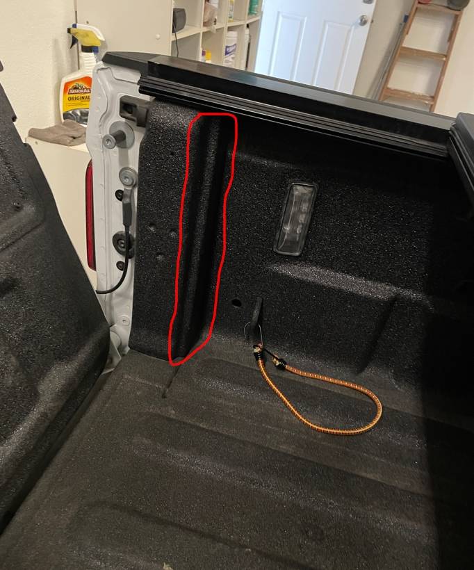 Jeep Gladiator What's inside the bed corners? jeep truck bed corner