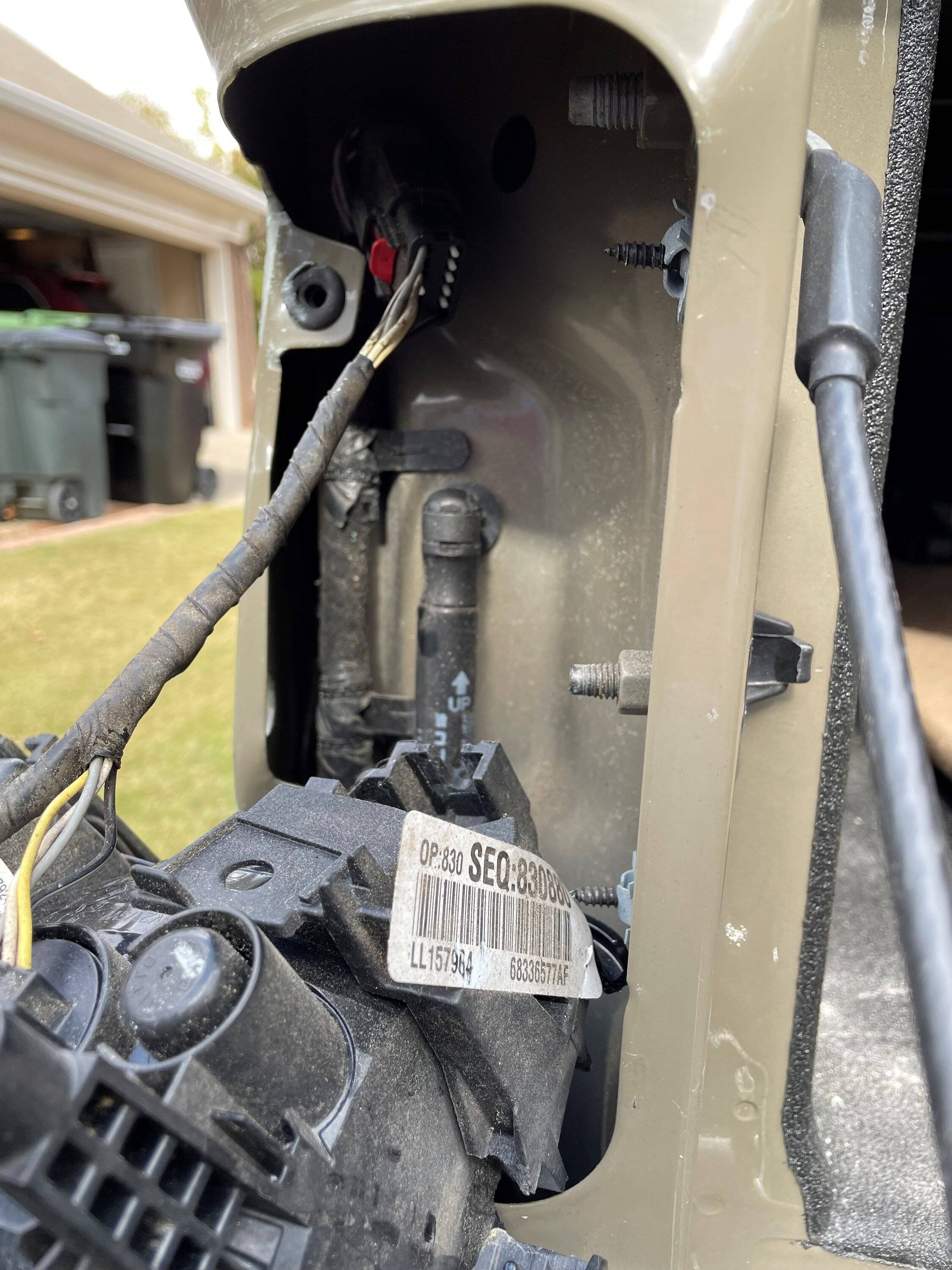 Jeep Gladiator What's inside the bed corners? gladtail