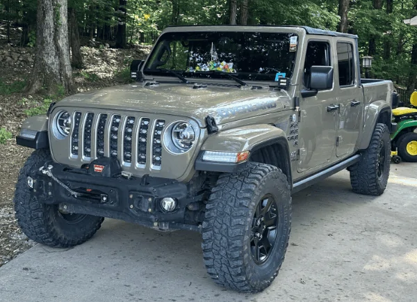 Jeep Gladiator Bestop-How about this type of top for the Gladiator? 1701968297806