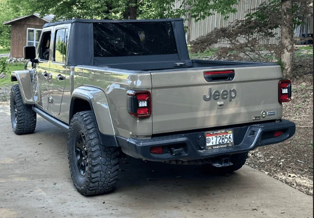 Jeep Gladiator Bestop-How about this type of top for the Gladiator? 1701968330814