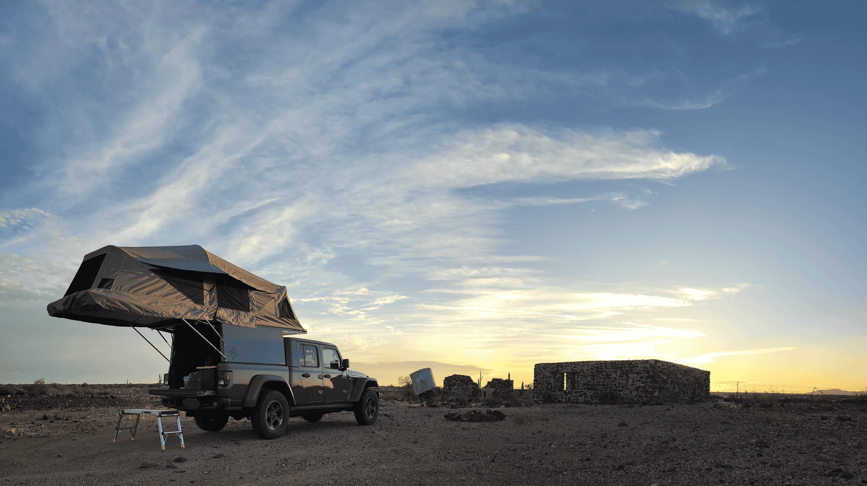 Jeep Gladiator Ultra lightweight C6 Rooftop Tent “Rev Tent” ($950) 1701972977202
